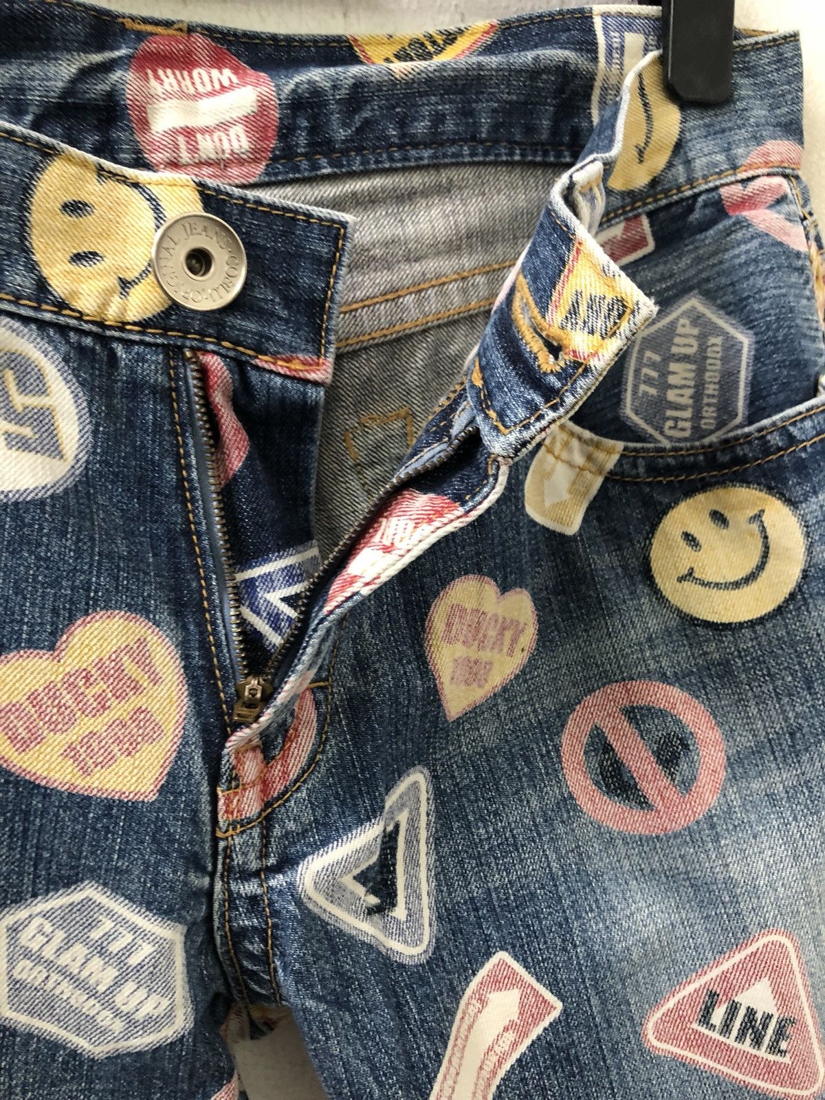 Designer Co & Lu Multiple Sign Print Smile Logo Denim Jeans Size US 30 / EU 46 - 12 Thumbnail