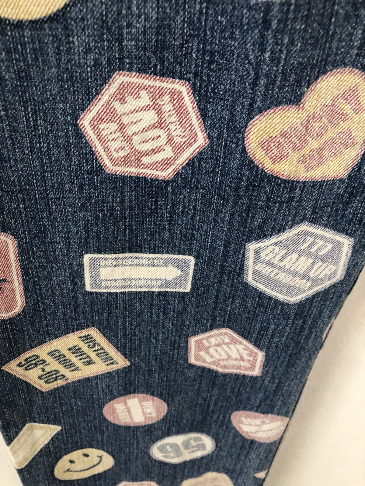 Designer Co & Lu Multiple Sign Print Smile Logo Denim Jeans Size US 30 / EU 46 - 16 Thumbnail