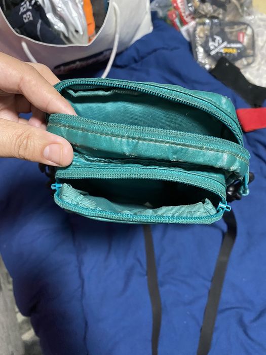 Shoulder bag hot sale supreme ss17