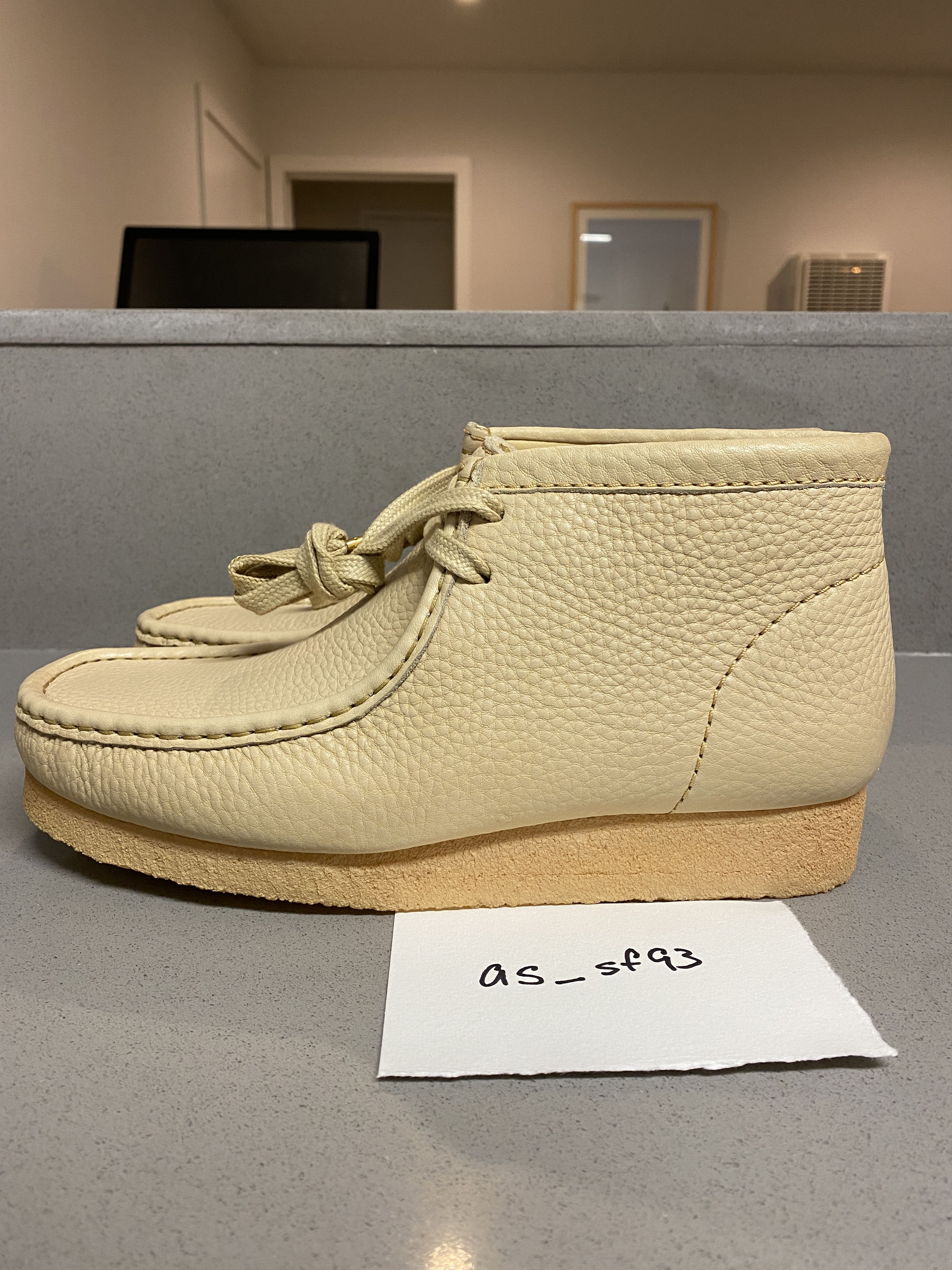 CLARKS × Sporty & Rich Wallabee Boots CLARKS X SPORTY & RICH WALLABEE BOOT EGG BLUE LEATHER – BLENDS