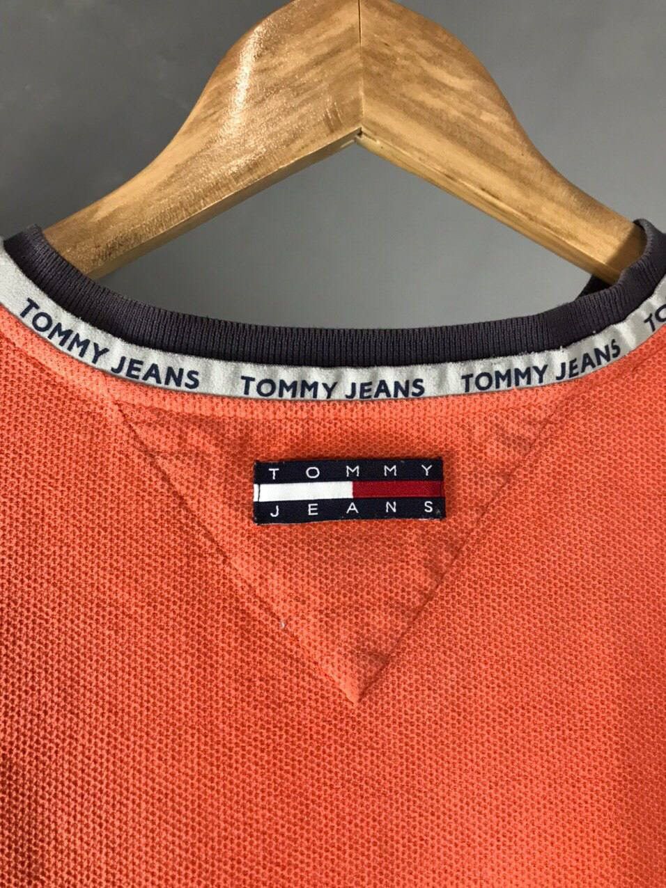 Tommy Hilfiger Tommy Hilfiger vintage luxury tee Size US L / EU 52-54 / 3 - 11 Thumbnail