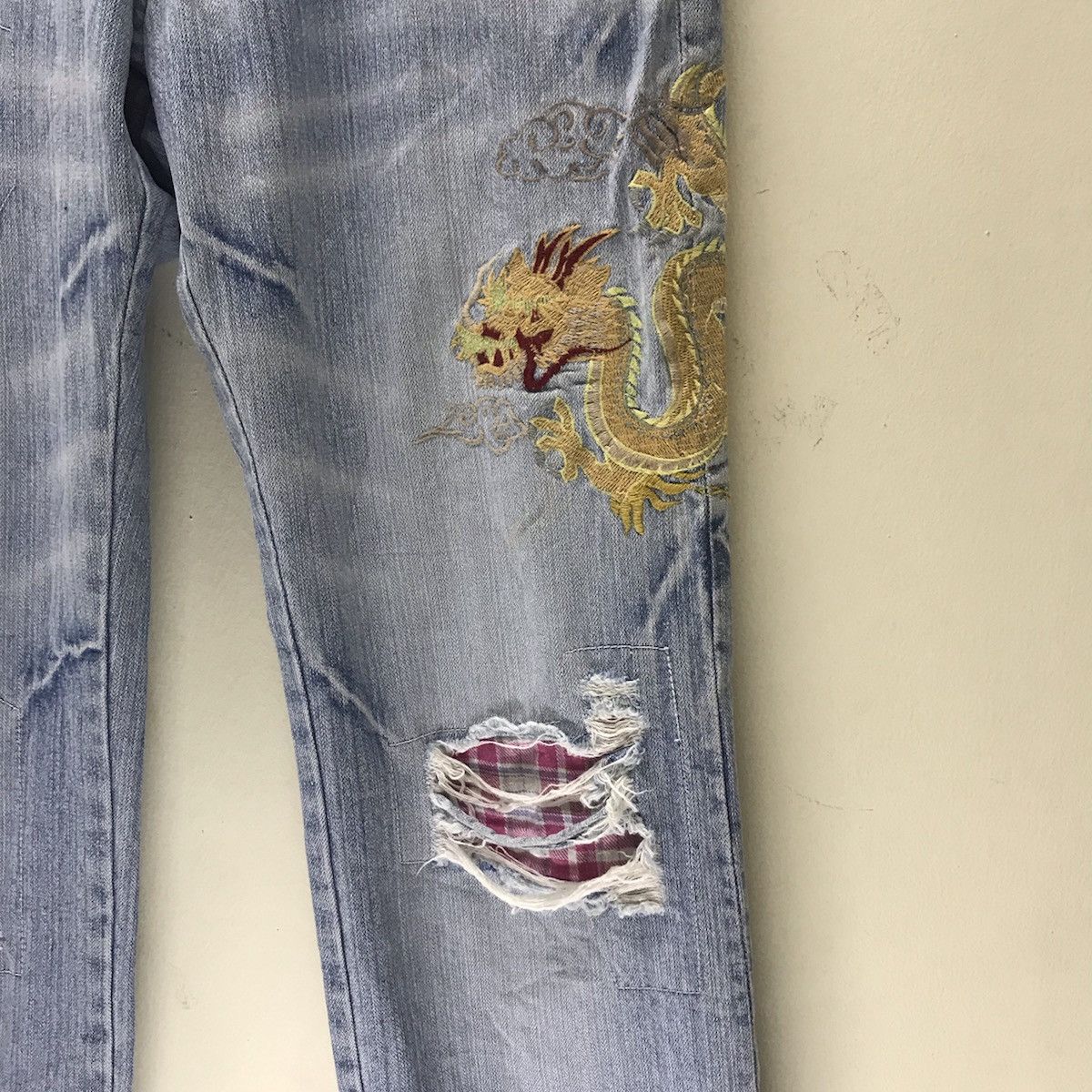 Karakuri Tamashii Japanese Sukajan Dragon Distressed Denim embroidery Jeans Size US 33 - 8 Thumbnail