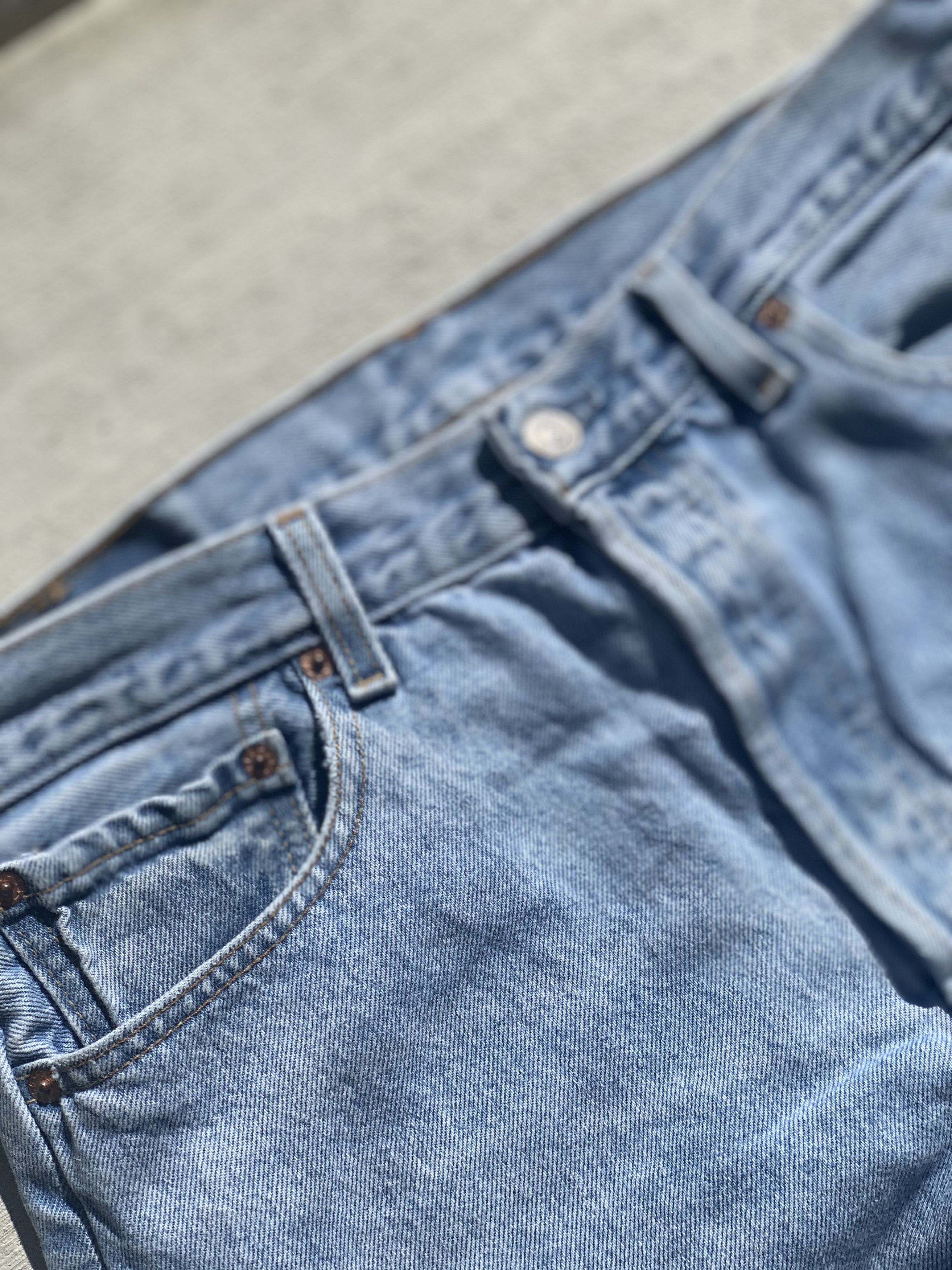 Levi's 1990s Vintage Levi's 501 Jeans Light Wash Size US 33 - 4 Thumbnail