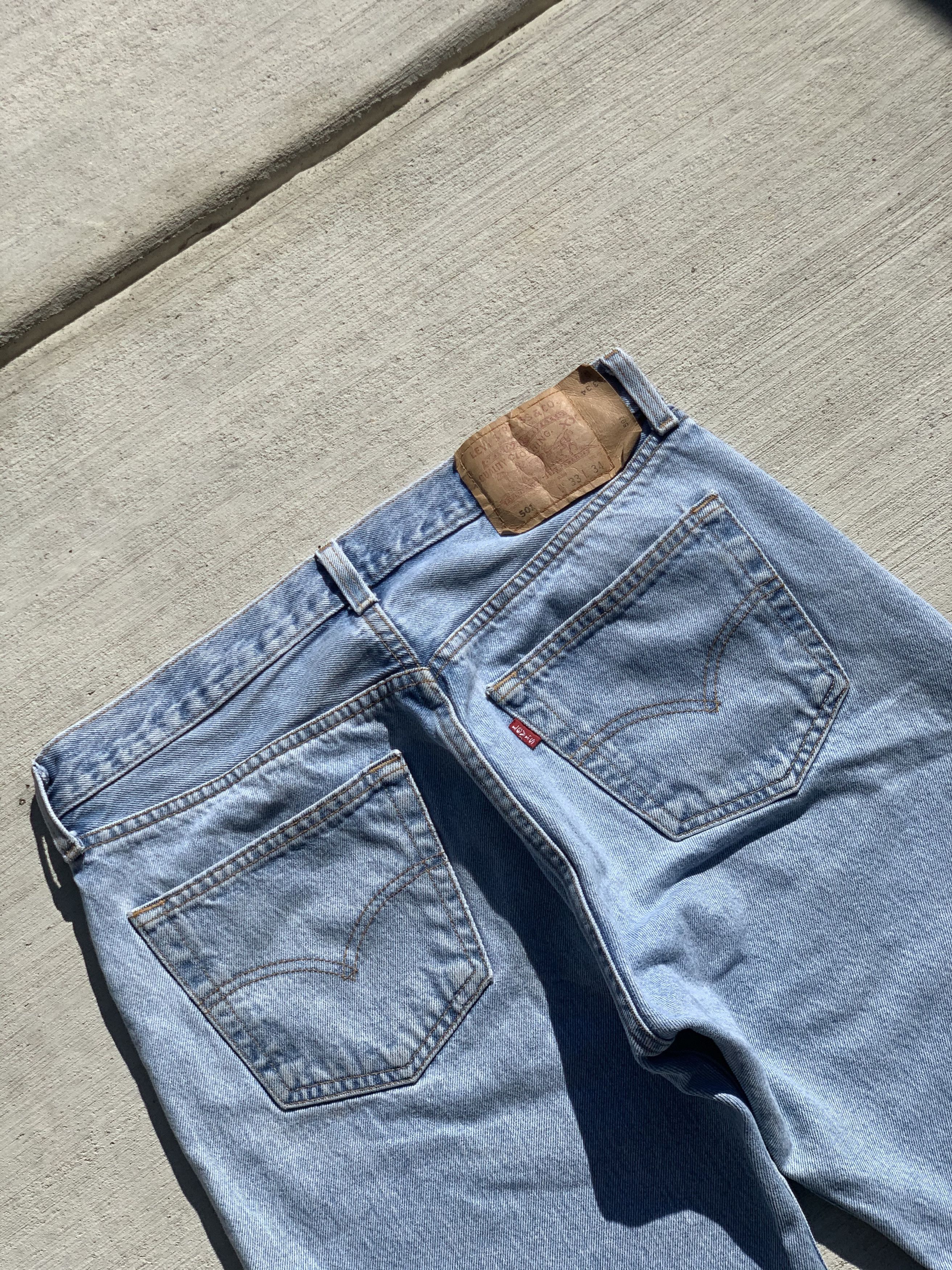 Levi's 1990s Vintage Levi's 501 Jeans Light Wash Size US 33 - 6 Thumbnail