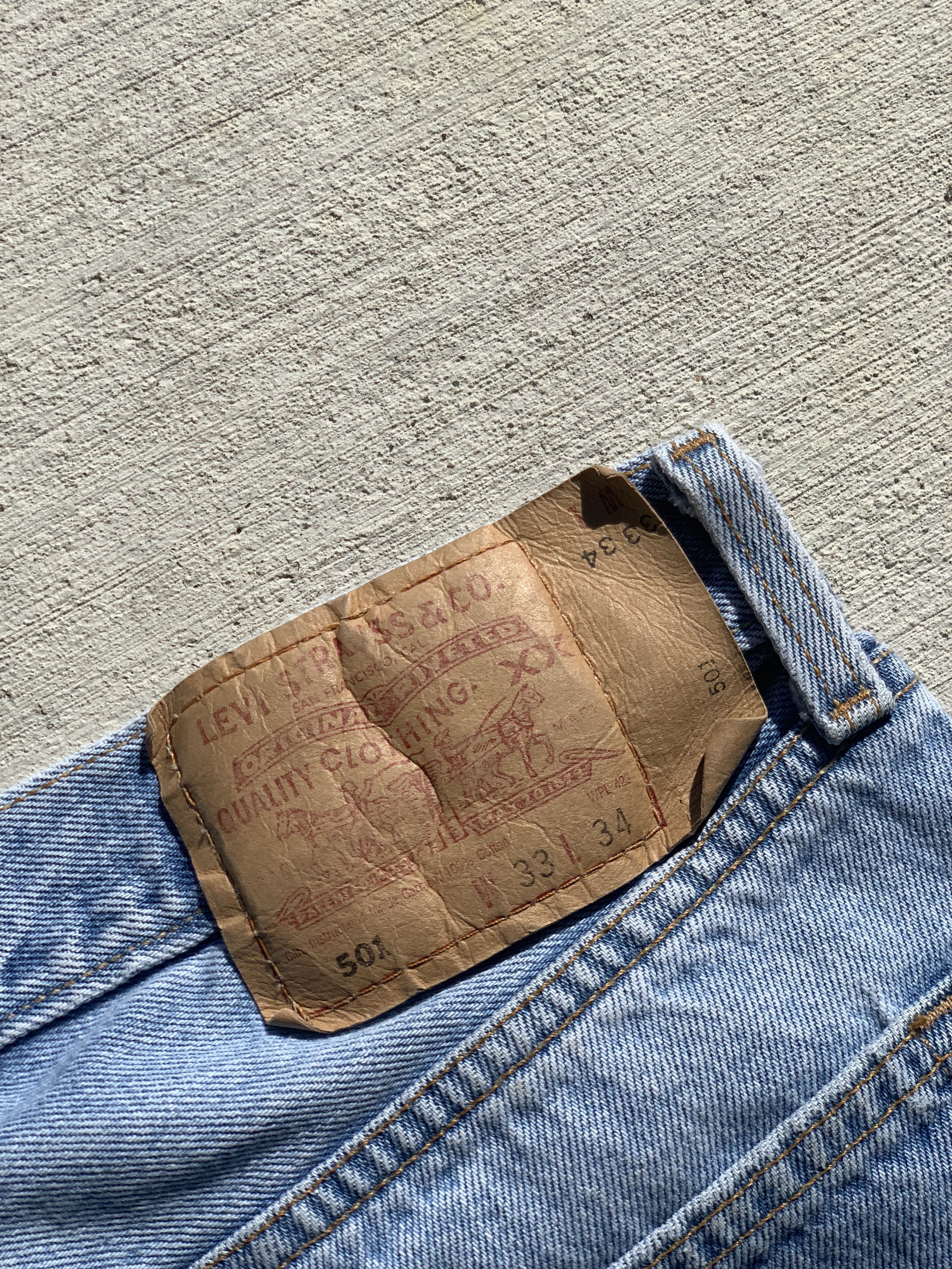 Levi's 1990s Vintage Levi's 501 Jeans Light Wash Size US 33 - 7 Thumbnail
