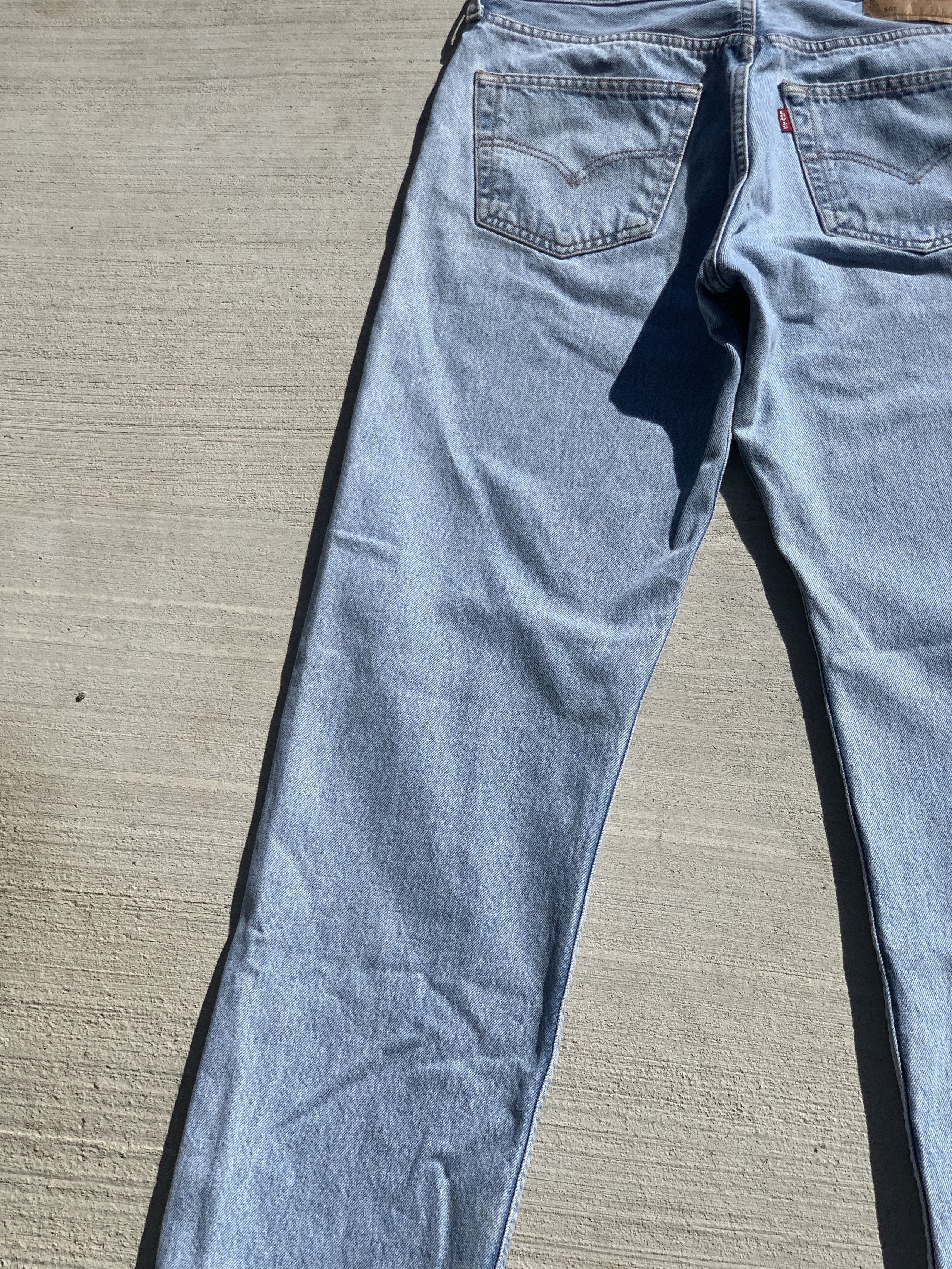 Levi's 1990s Vintage Levi's 501 Jeans Light Wash Size US 33 - 12 Thumbnail