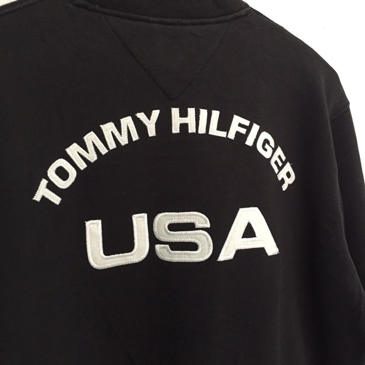Tommy Hilfiger Tommy Hilfiger USA Embroidered Back Sweatshirt Size US S / EU 44-46 / 1 - 4 Thumbnail