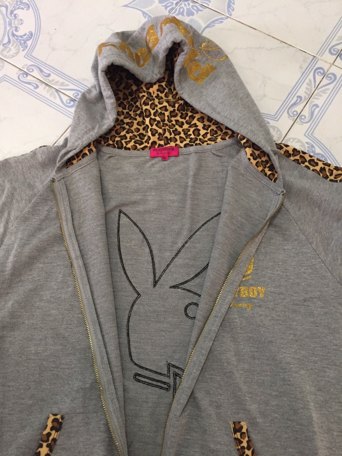 Playboy Playboy Bunny Leopard Printed Short Sleeve Zipper Hoodie Size US XL / EU 56 / 4 - 11 Thumbnail