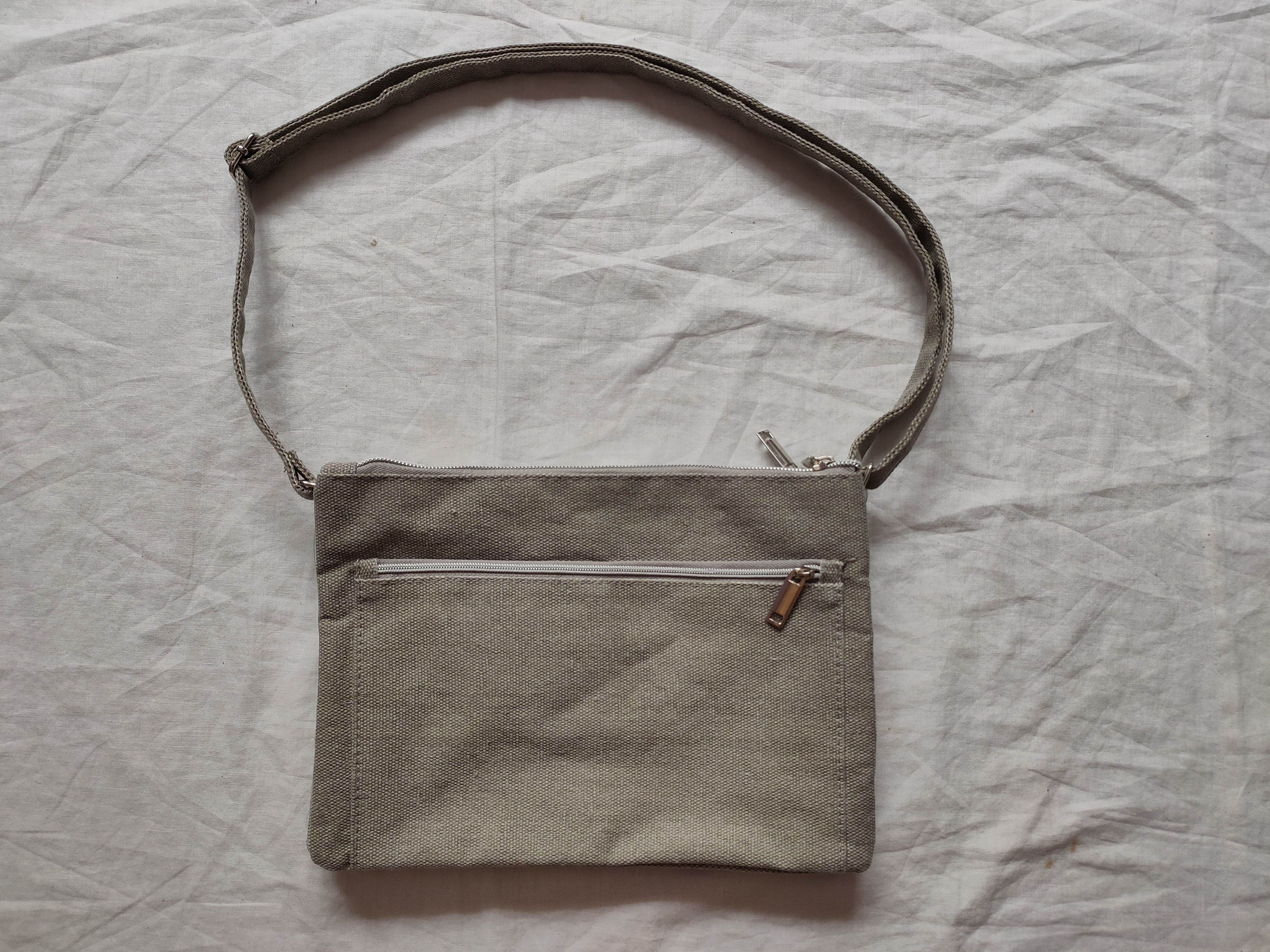 CABANE de ZUCCa Cabane de Zucca Sling Bag Size ONE SIZE - 2 Thumbnail
