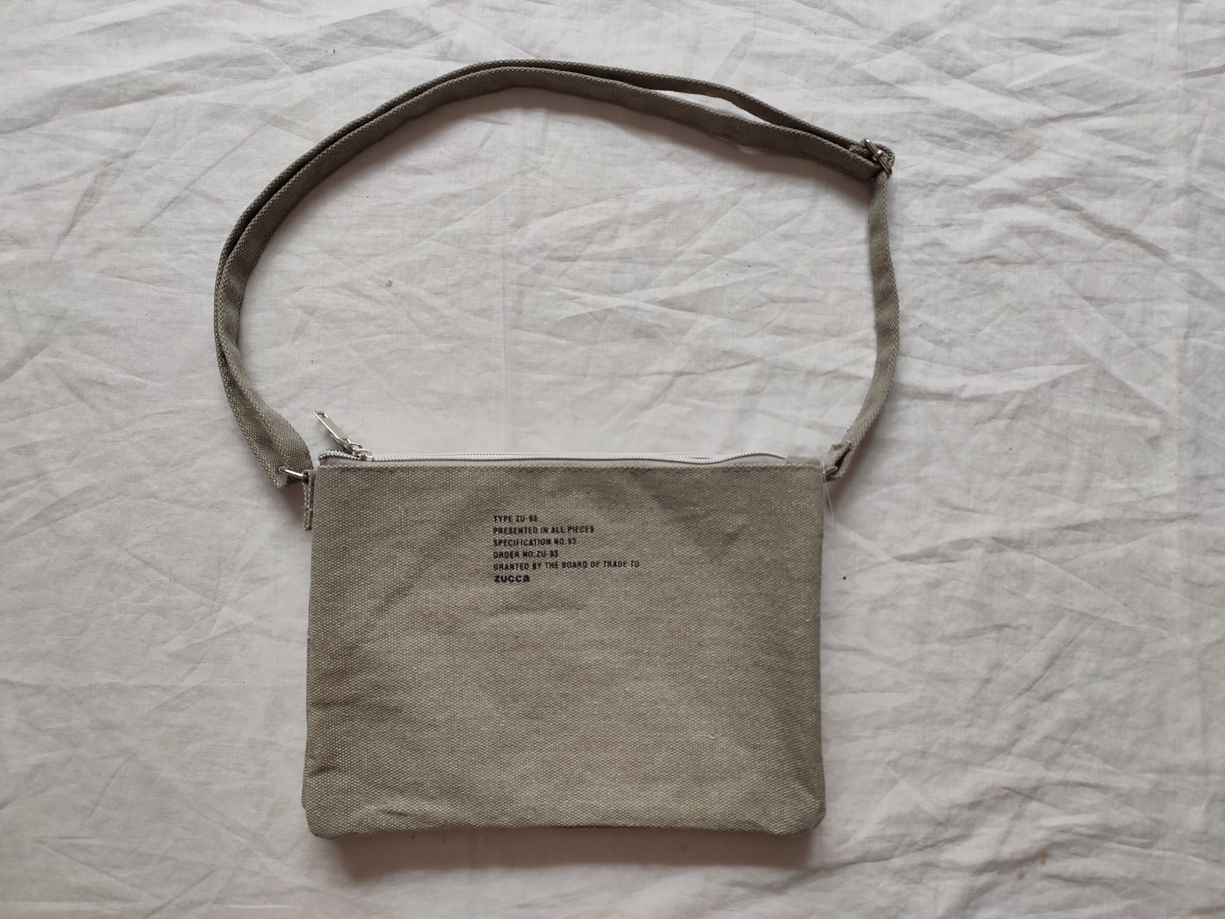 CABANE de ZUCCa Cabane de Zucca Sling Bag Size ONE SIZE - 1 Thumbnail
