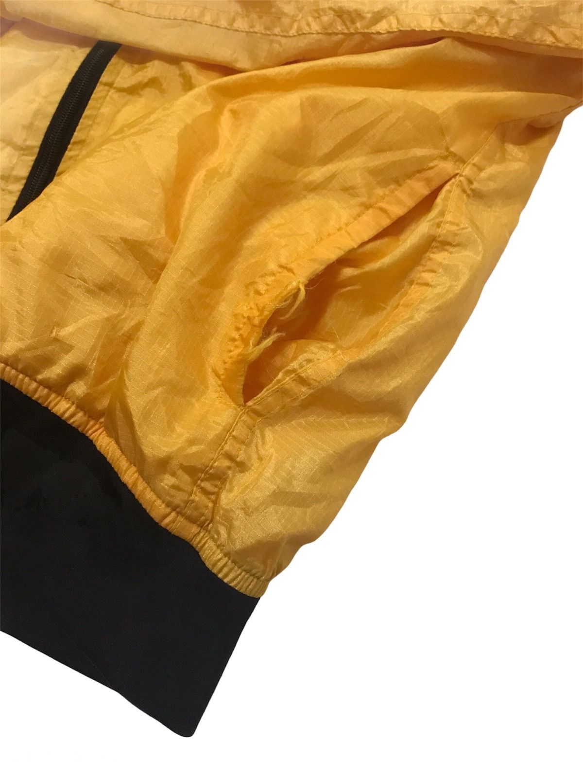 Vintage 2000 Suntory Malt’s Beer Windbreaker Size US L / EU 52-54 / 3 - 7 Thumbnail
