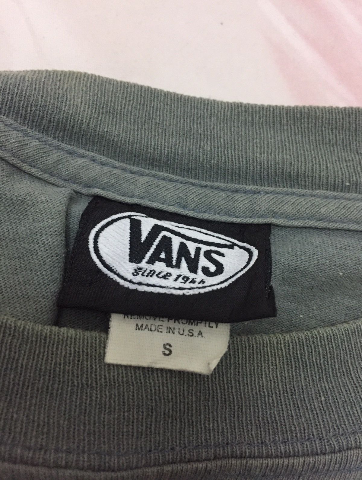 Vans Vintage 90s Vans Skateboard T-shirt Size US S / EU 44-46 / 1 - 4 Thumbnail