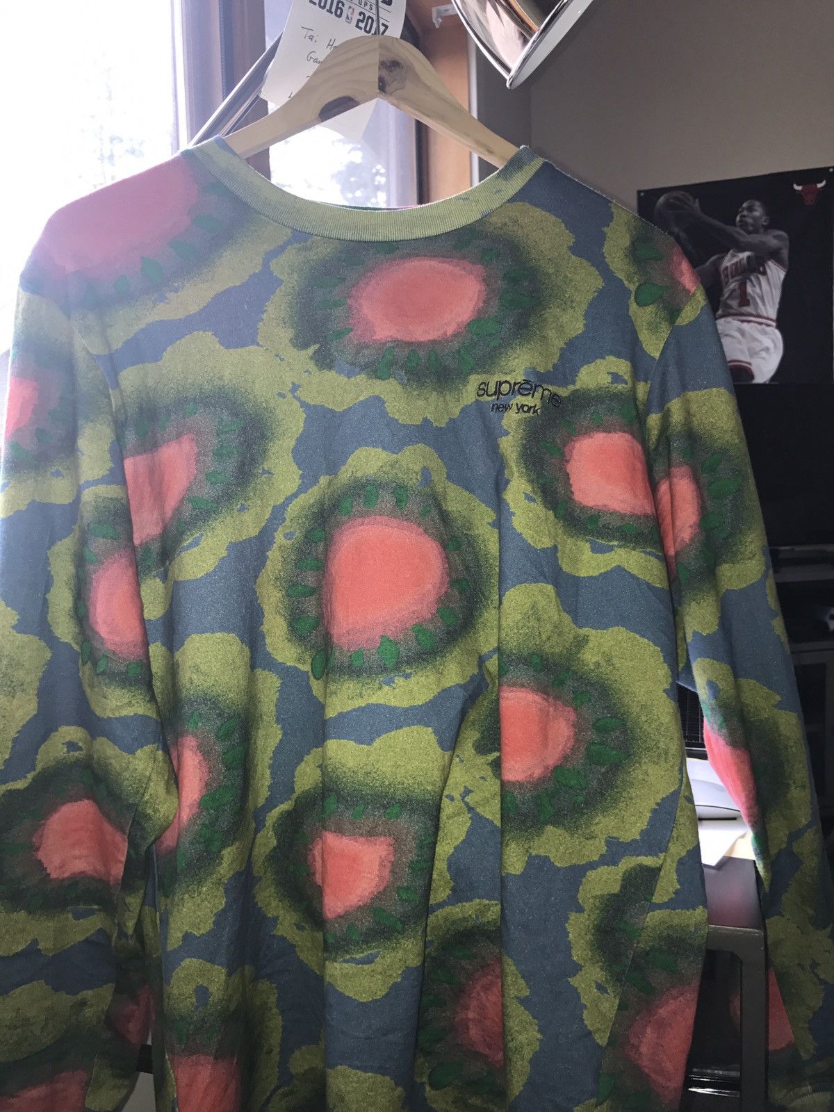 Supreme Supreme Painted Flowers Long Sleeve 2017 Size US M / EU 48-50 / 2 - 2 Thumbnail