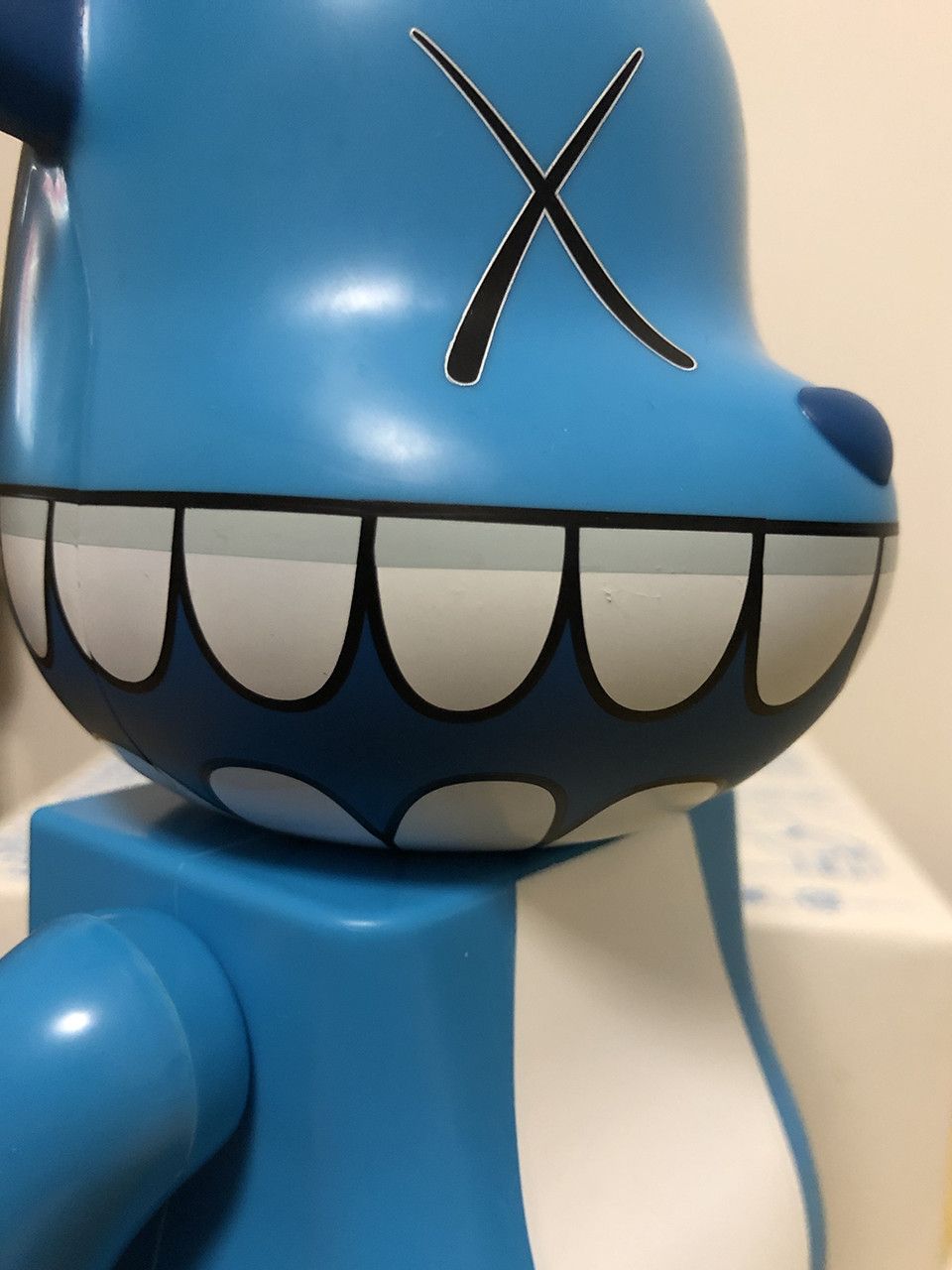 Kaws × Medicom Toy Kaws × Medicom Toy Chomper Bearbrick 400% and 100% Size ONE SIZE - 3 Thumbnail