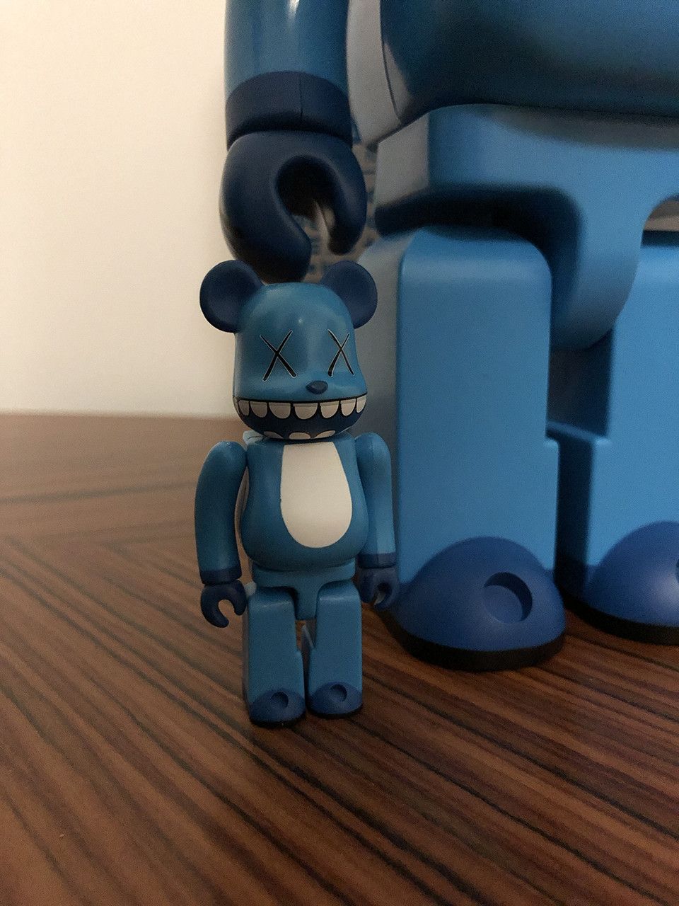 Kaws × Medicom Toy Kaws × Medicom Toy Chomper Bearbrick 400% and 100% Size ONE SIZE - 4 Thumbnail