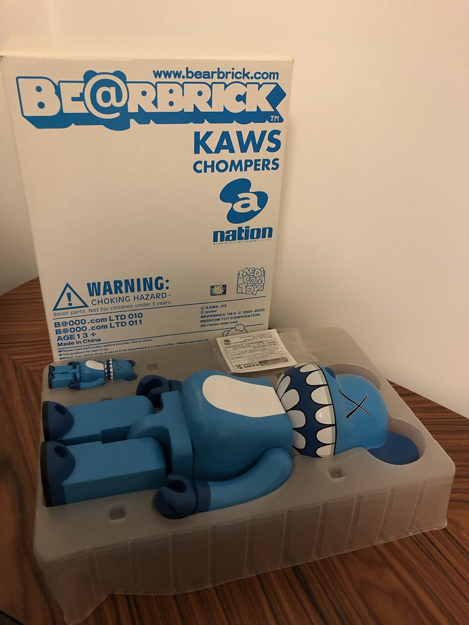 Kaws × Medicom Toy Kaws × Medicom Toy Chomper Bearbrick 400% and 100% Size ONE SIZE - 9 Thumbnail
