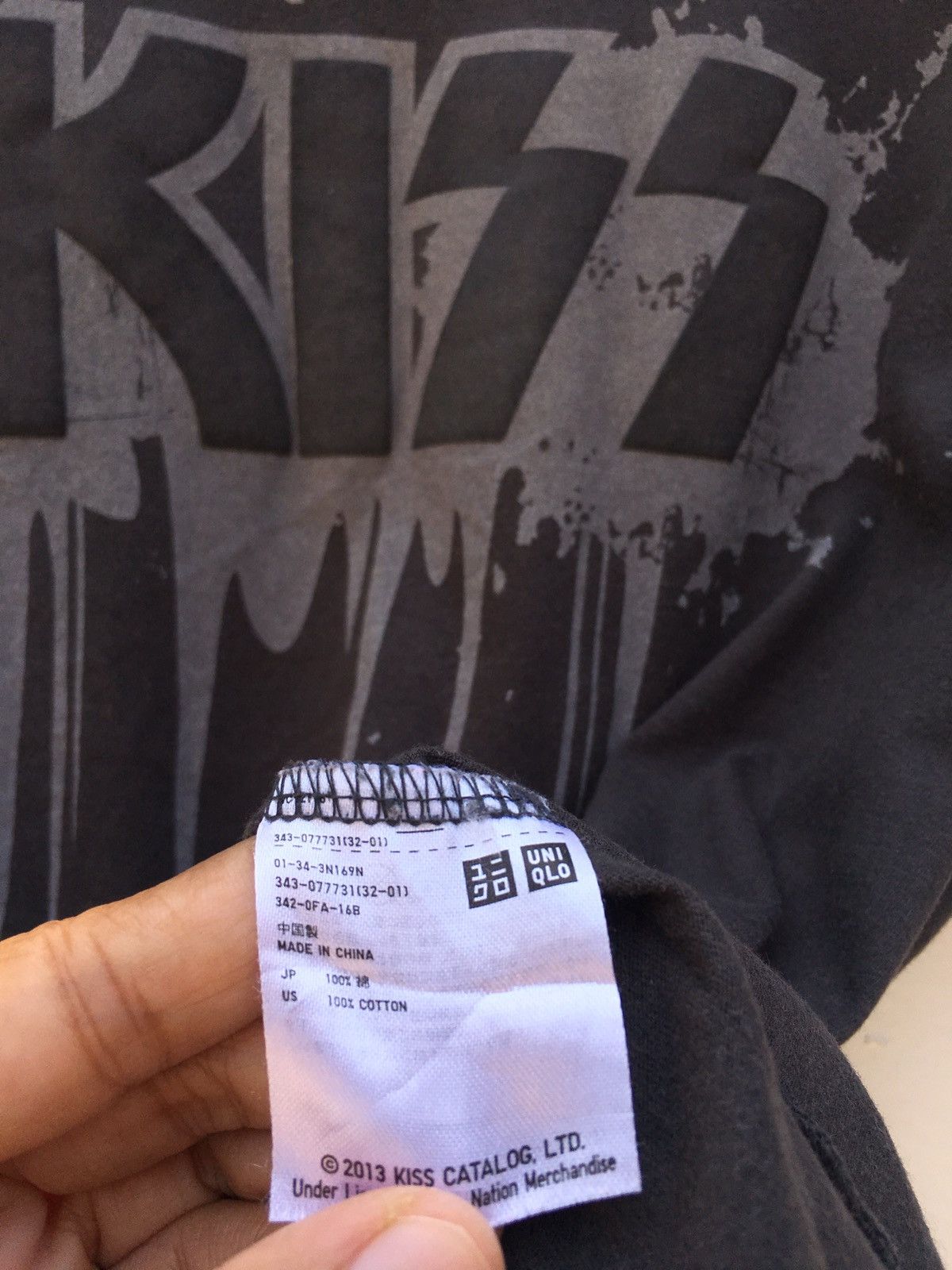 Band Tees Rare Uniqlo x Kiss Band Tshirt Size US M / EU 48-50 / 2 - 11 Thumbnail