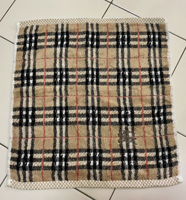 Burberry face discount towel