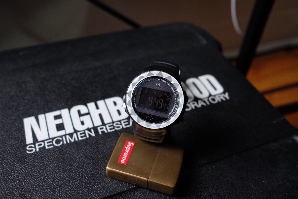 Wired H watch solar power