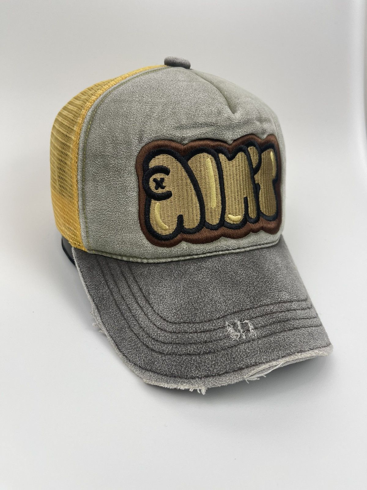 Japanese Brand 🔥Rare Trucker Hat🔥 Size ONE SIZE - 3 Thumbnail