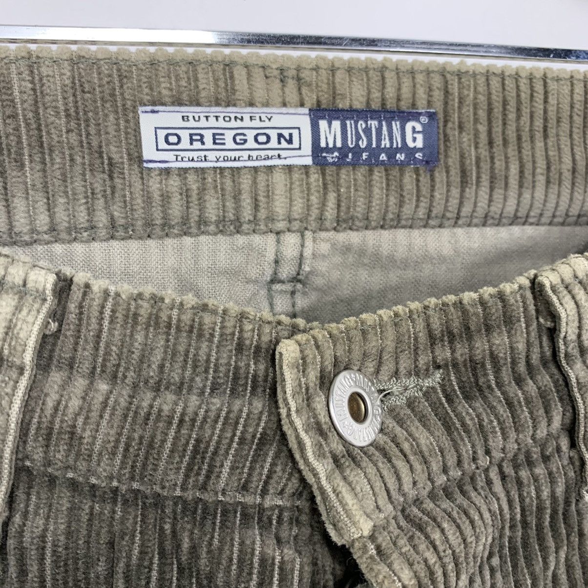 Mustang Vintage Mustang Oregon Corduroy Flare Bell Bottom Pants Size US 32 / EU 48 - 3 Thumbnail