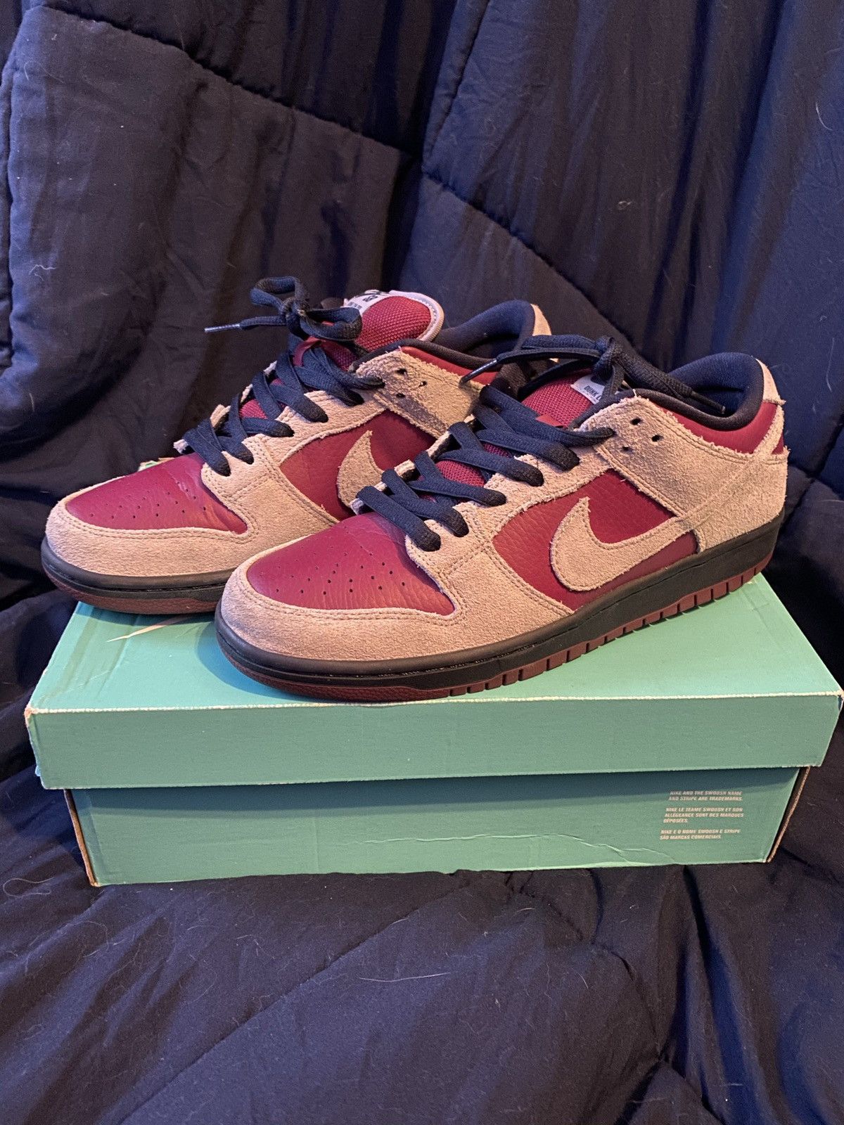 Nike Dunk Low SB True Berry 2019 Size US 9.5 / EU 42-43 - 1 Thumbnail