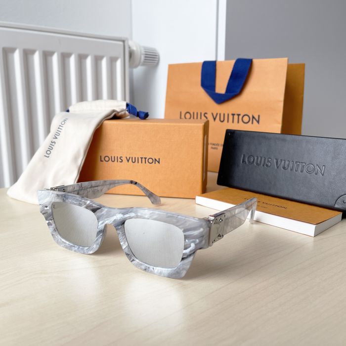 Louis Vuitton Sunglasses Z1245E Marble Grey