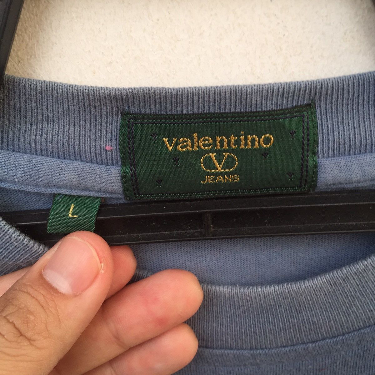 Valentino Vintage 90s Valentino Jeans Italy Big Logo T-Shirt | L Size US L / EU 52-54 / 3 - 4 Thumbnail