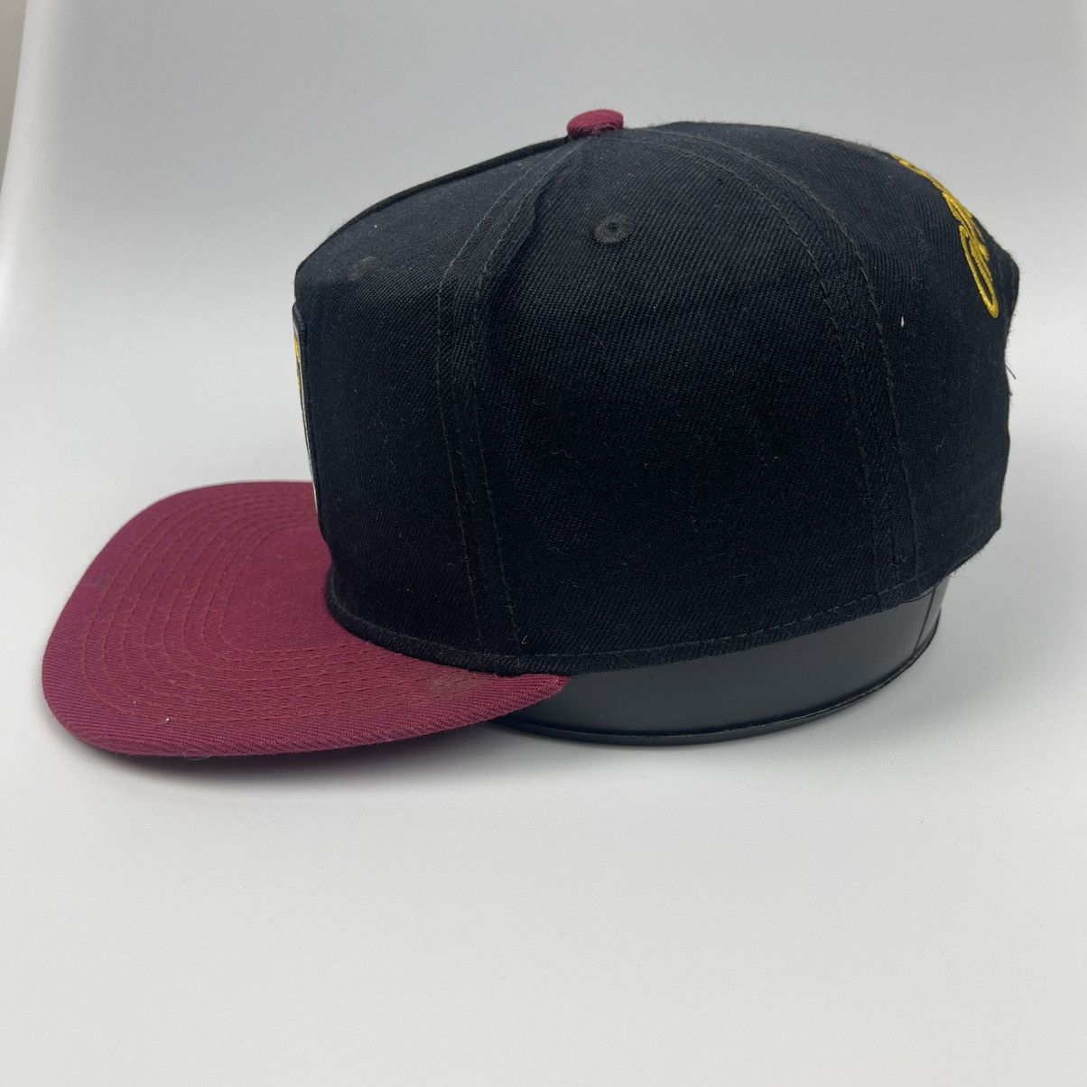 Seditionaries Harry Porter Gryffindor Snapback hat Size ONE SIZE - 5 Thumbnail