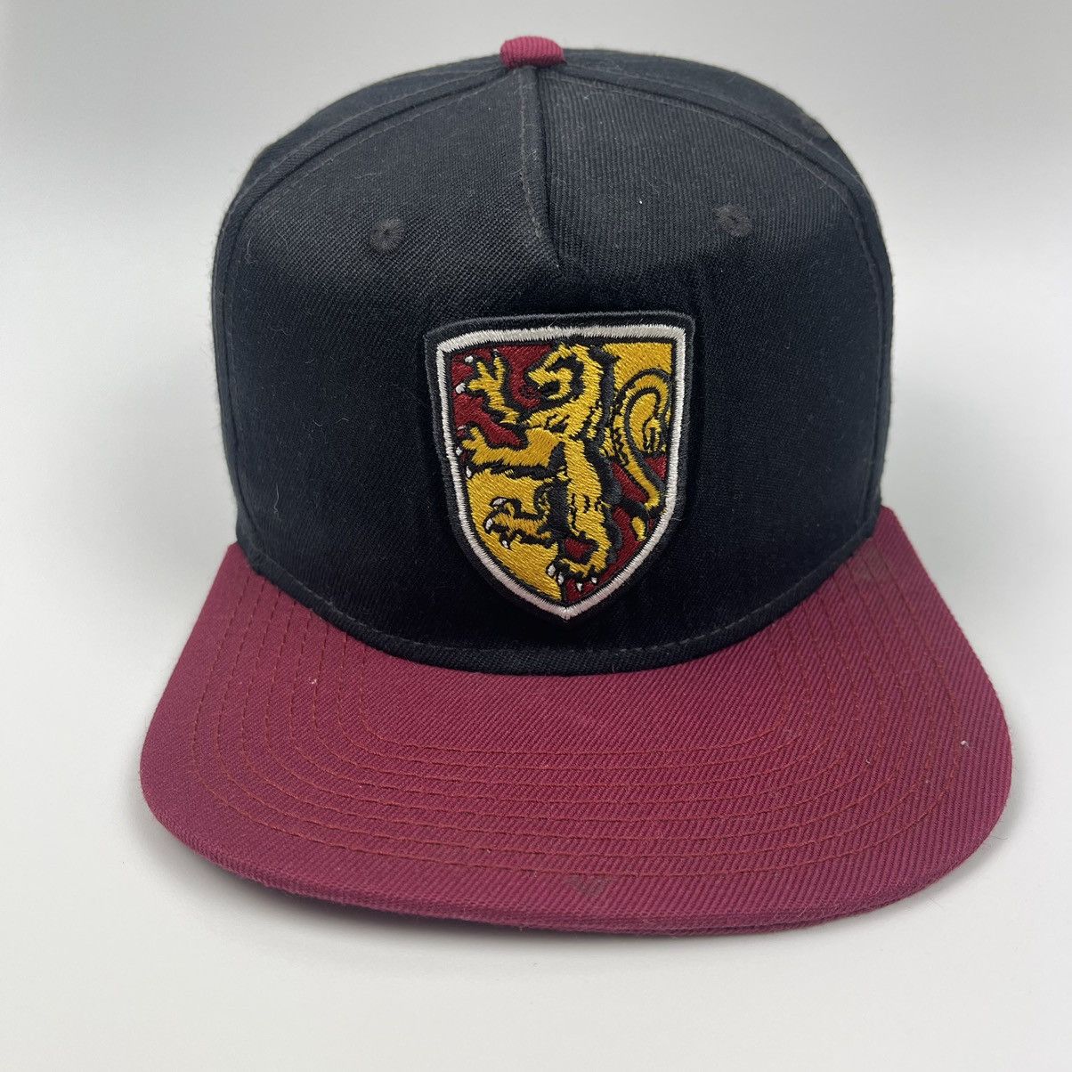 Seditionaries Harry Porter Gryffindor Snapback hat Size ONE SIZE - 2 Thumbnail