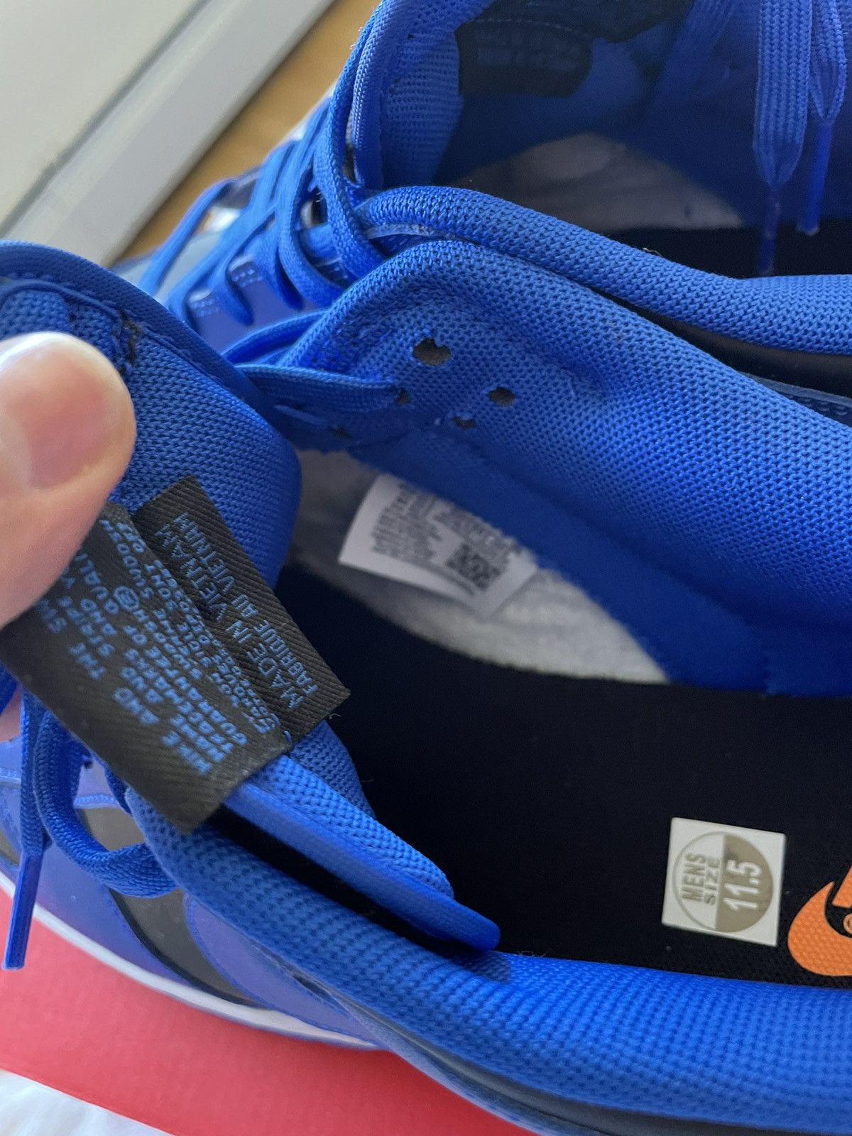 Nike Nike Dunk Low Hyper Cobalt DS Size US 11.5 / EU 44-45 - 8 Thumbnail