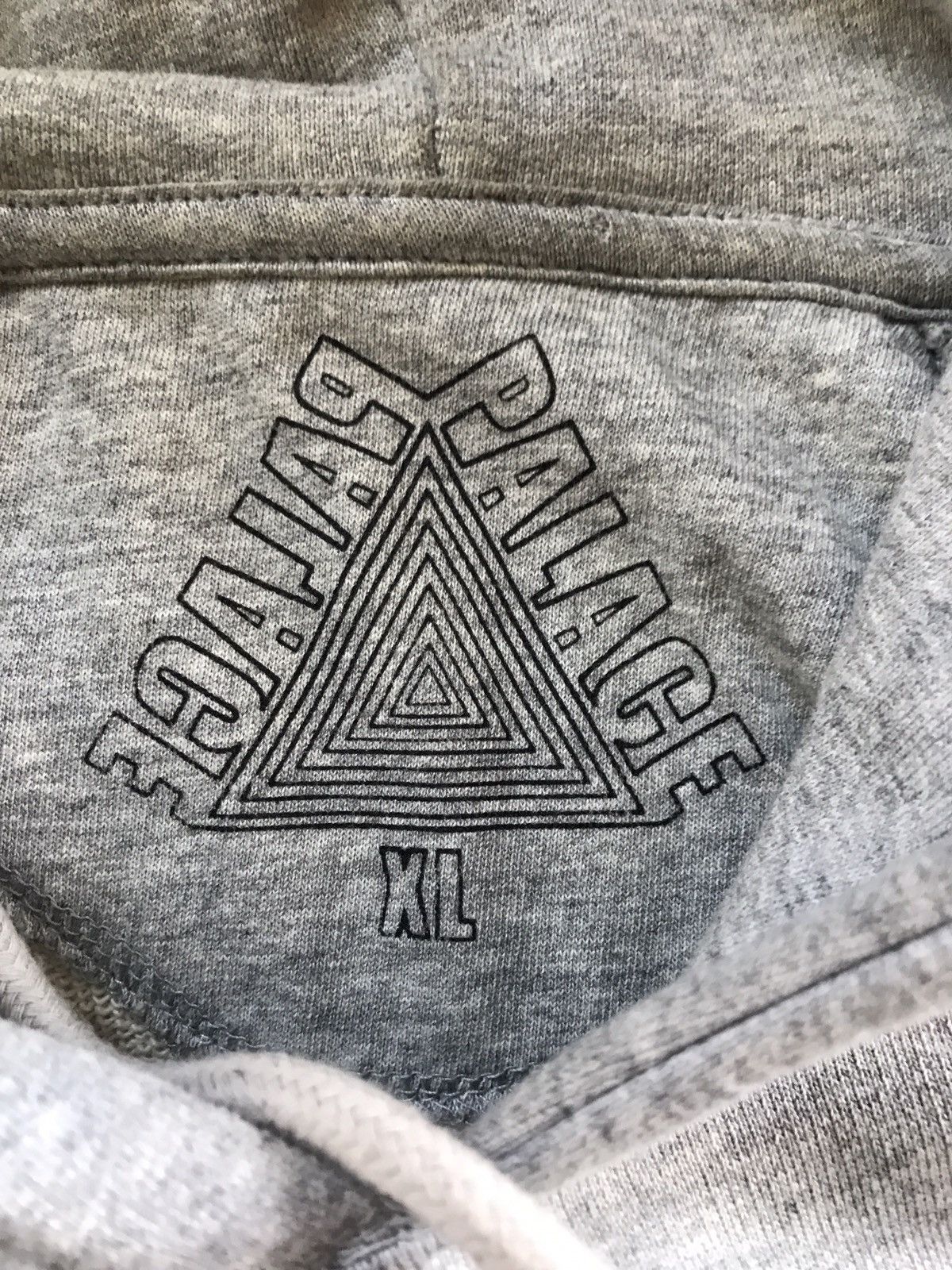 Palace bulldog hoodie sale