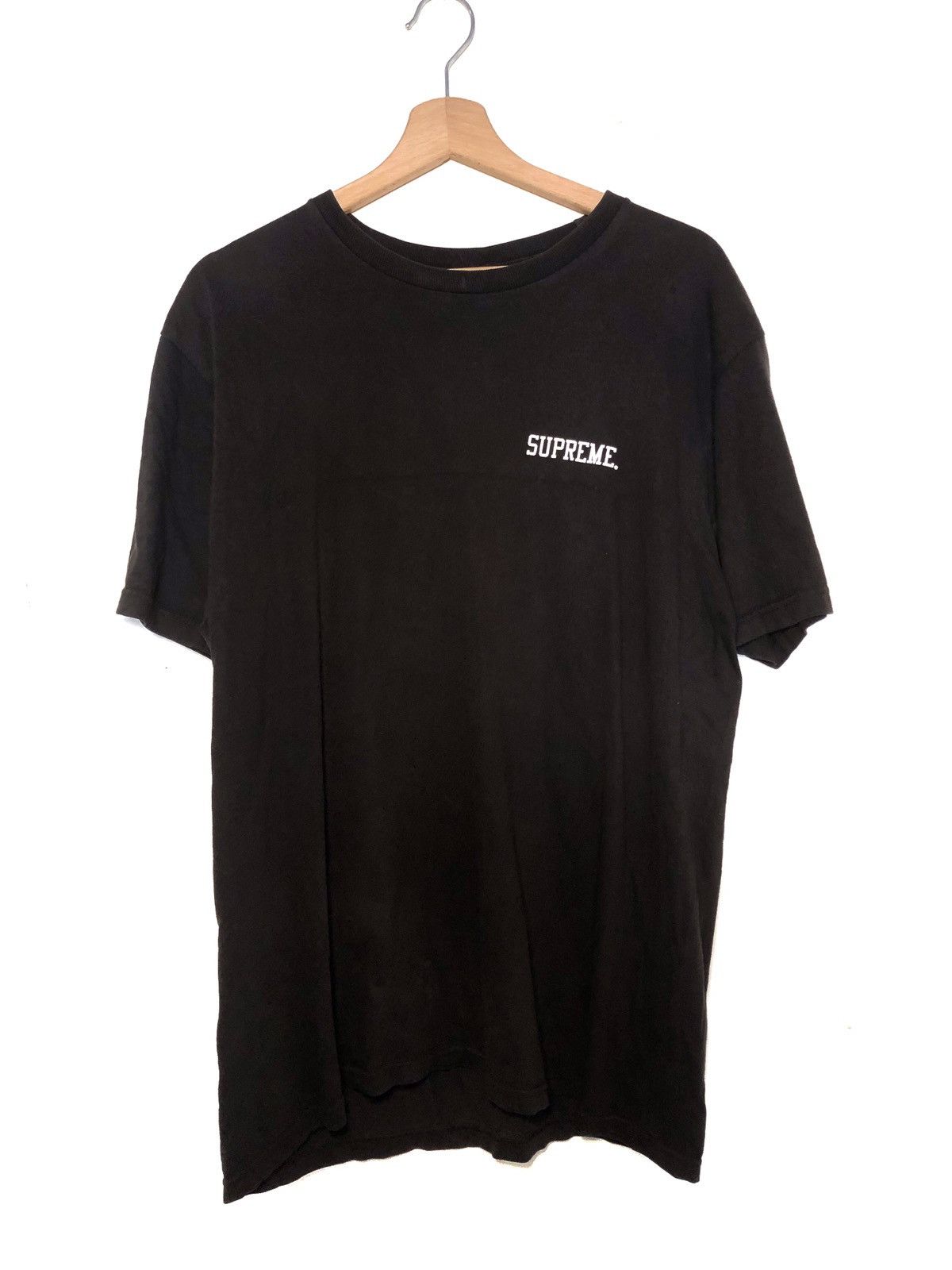 Supreme akira syringe tee black clearance