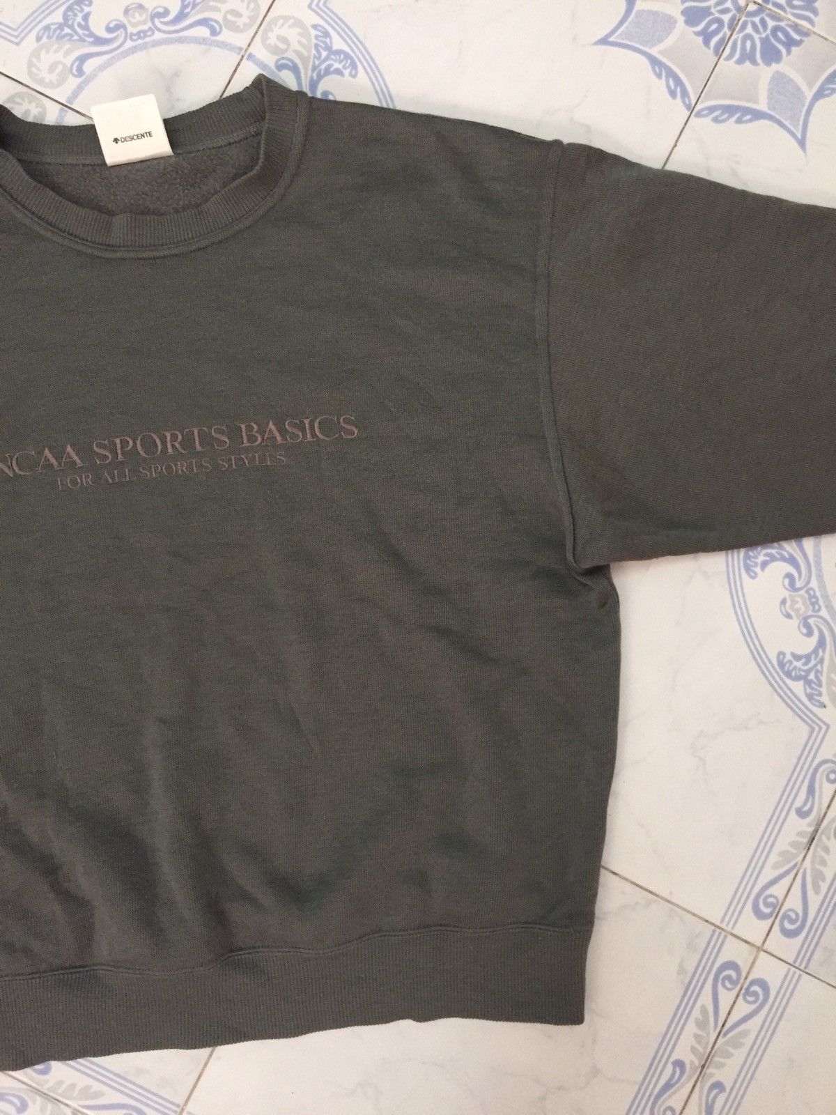 Descente × NCAA Embroidery NCAA SPORTS BASICS Sweatshirt Made in Japan Size US L / EU 52-54 / 3 - 4 Thumbnail