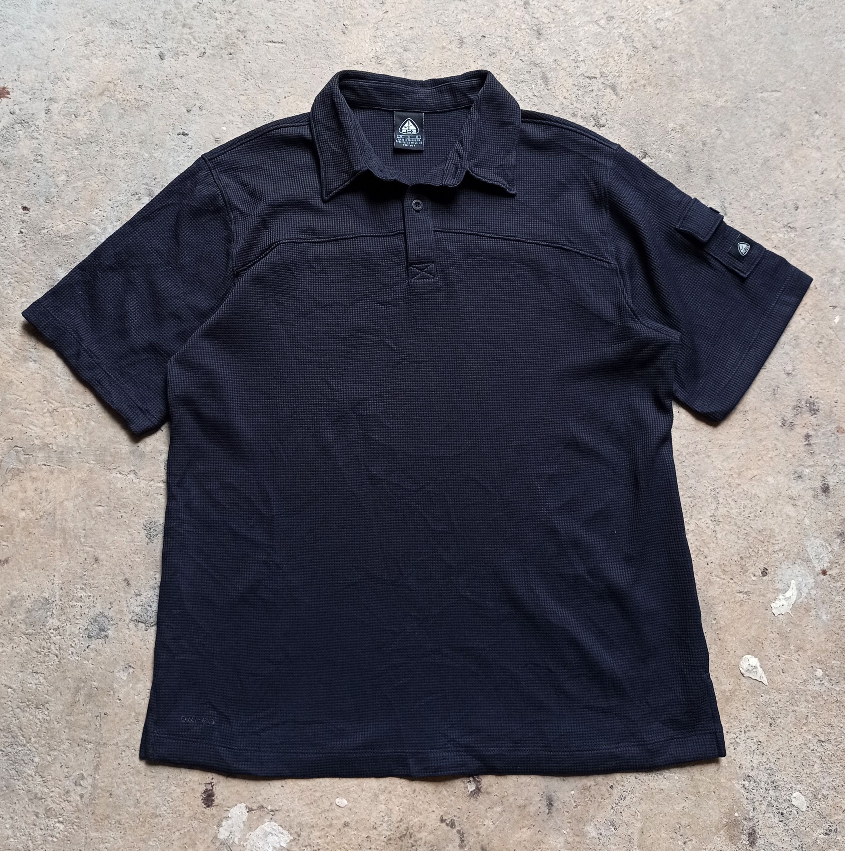 NIKE ACG Men's Polo Shirt Small Tan SPF 30+ Organic Cotton