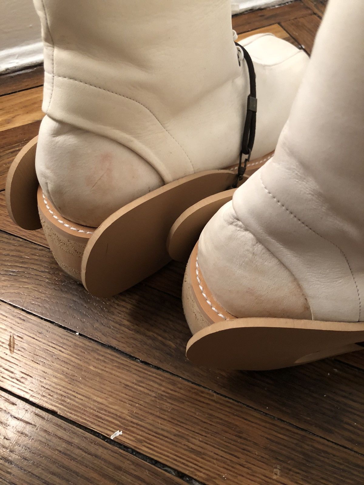 20471120 × Beauty Beast RARE 20471120 white micro suede leather skii boots Size US 9.5 / EU 42-43 - 3 Thumbnail