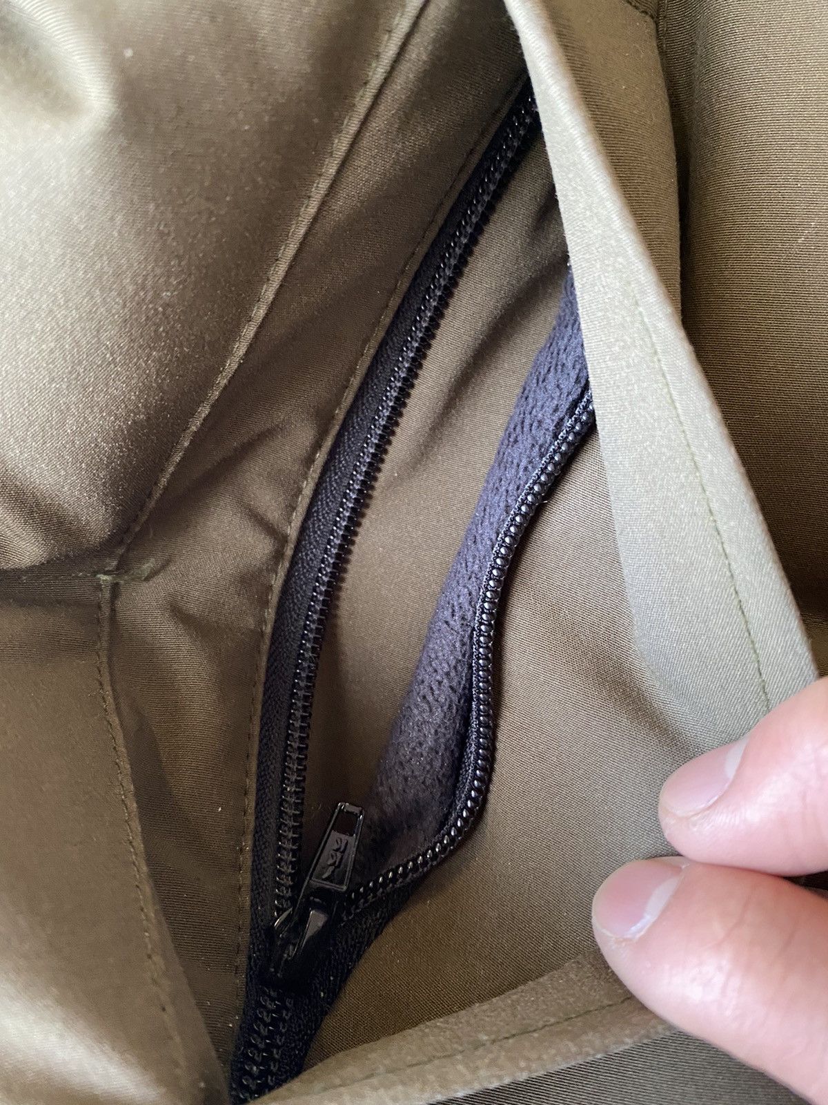 Canada Goose Canada Goose Carson Parka Size US L / EU 52-54 / 3 - 6 Thumbnail