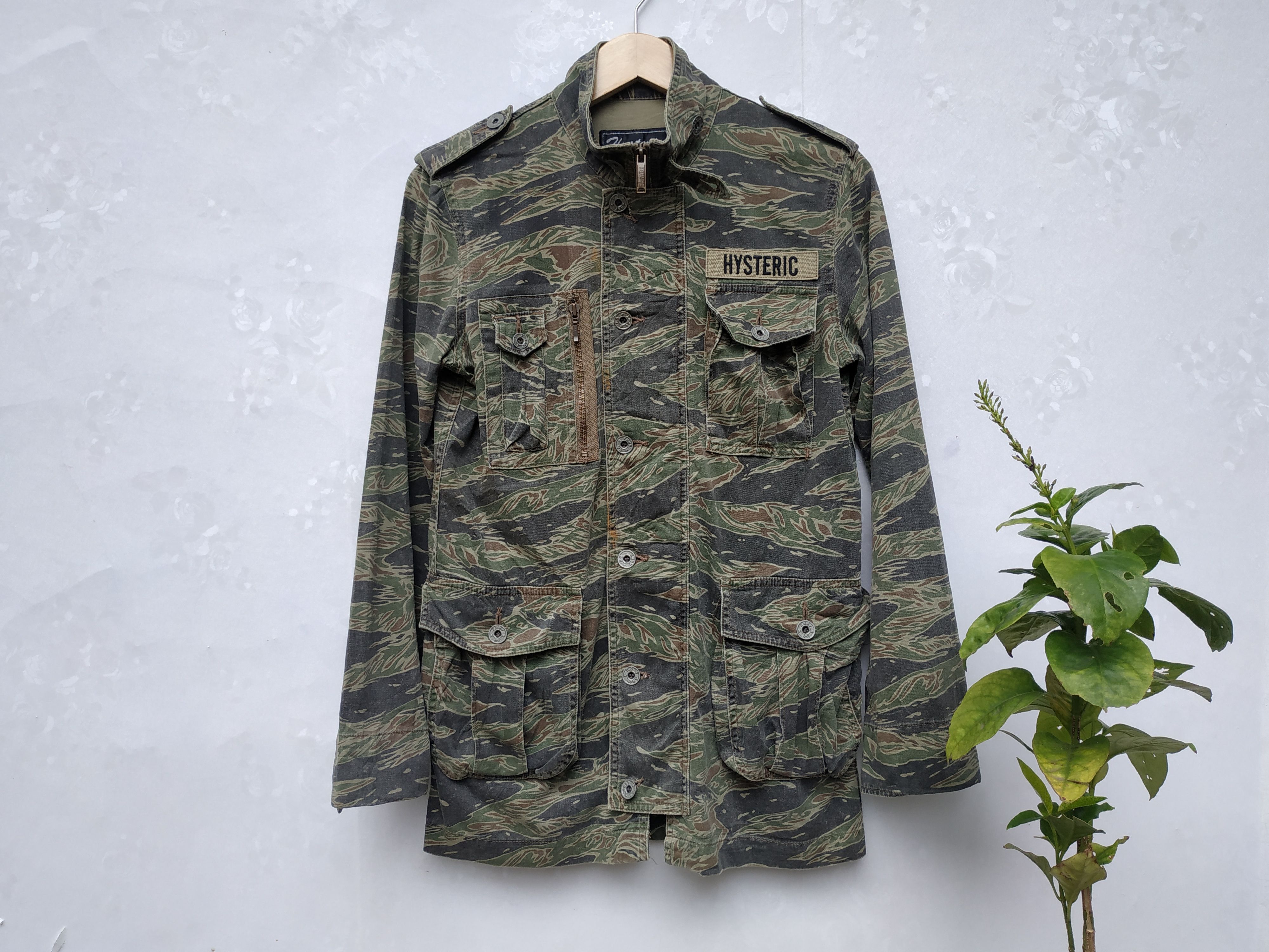 Hysteric Glamour Fit XS to S, Hysteric Glamour Tiger Camo Parka Size US S / EU 44-46 / 1 - 1 Thumbnail