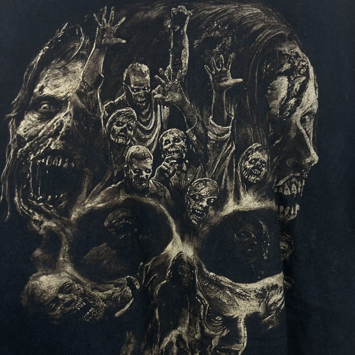 Vintage The walking dead movie tee size XXL black Size US XXL / EU 58 / 5 - 6 Thumbnail
