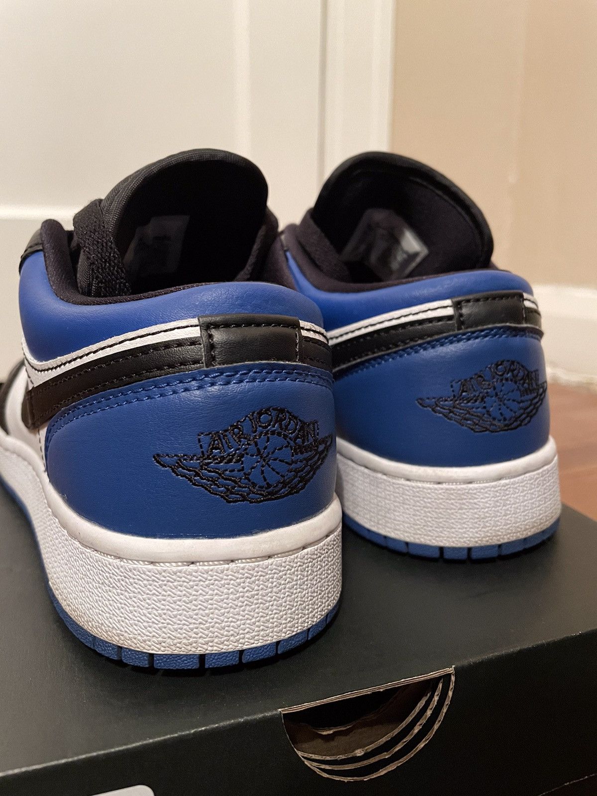 Jordan Brand Air Jordan 1 Low Royal Toe Size US 6.5 / EU 39-40 - 5 Thumbnail