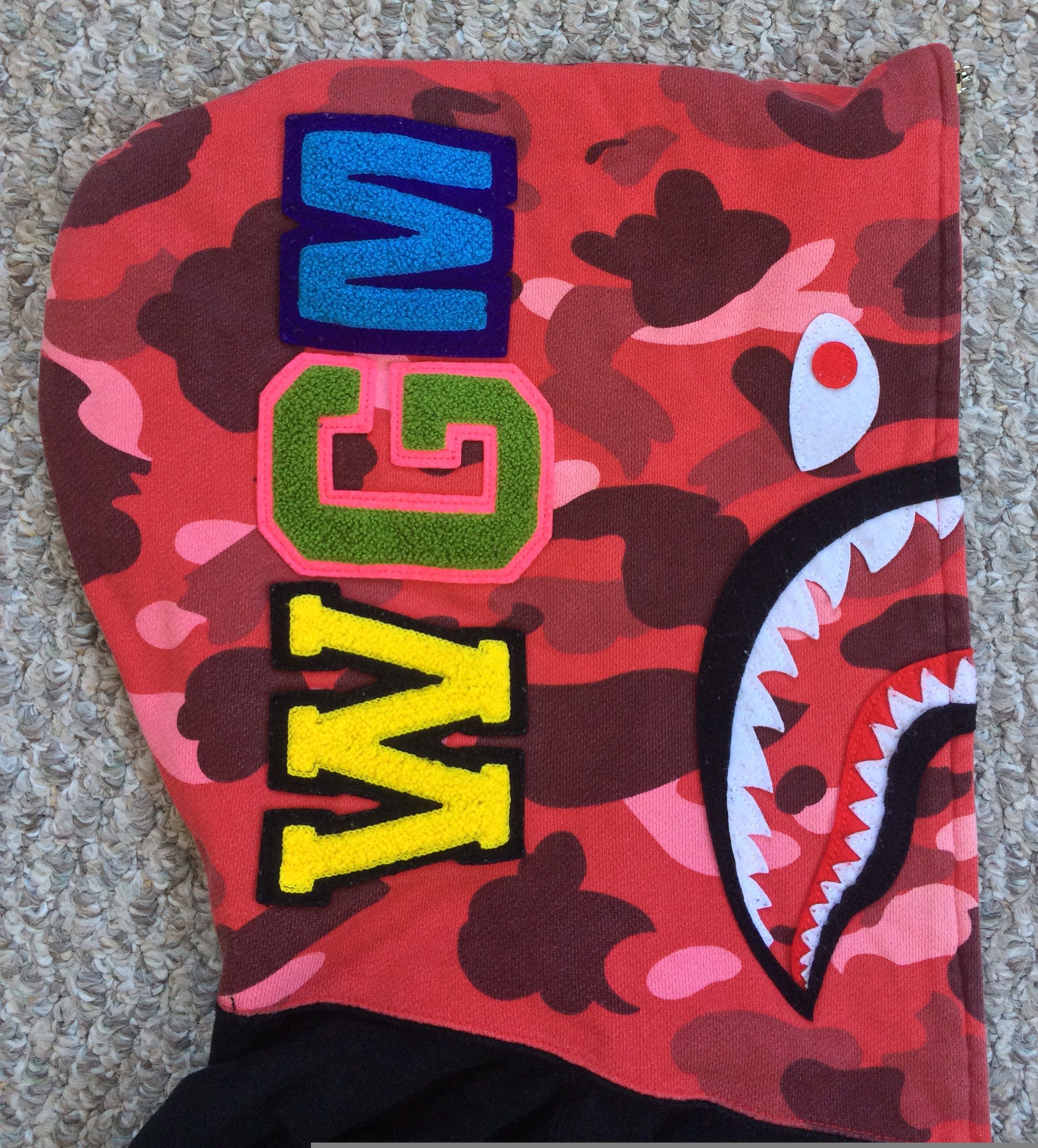 Bape S/S 2006 Bape Red Camo Black Shark Hoodie Size US L / EU 52-54 / 3 - 3 Thumbnail