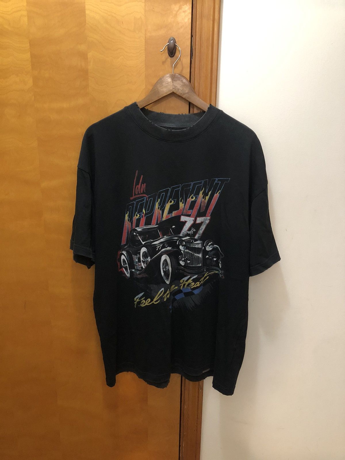 Represent Clo. Represent Clo. Feel The Heat Tee Size US L / EU 52-54 / 3 - 1 Thumbnail