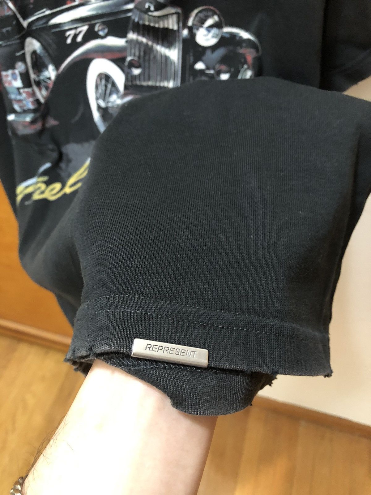 Represent Clo. Represent Clo. Feel The Heat Tee Size US L / EU 52-54 / 3 - 3 Thumbnail