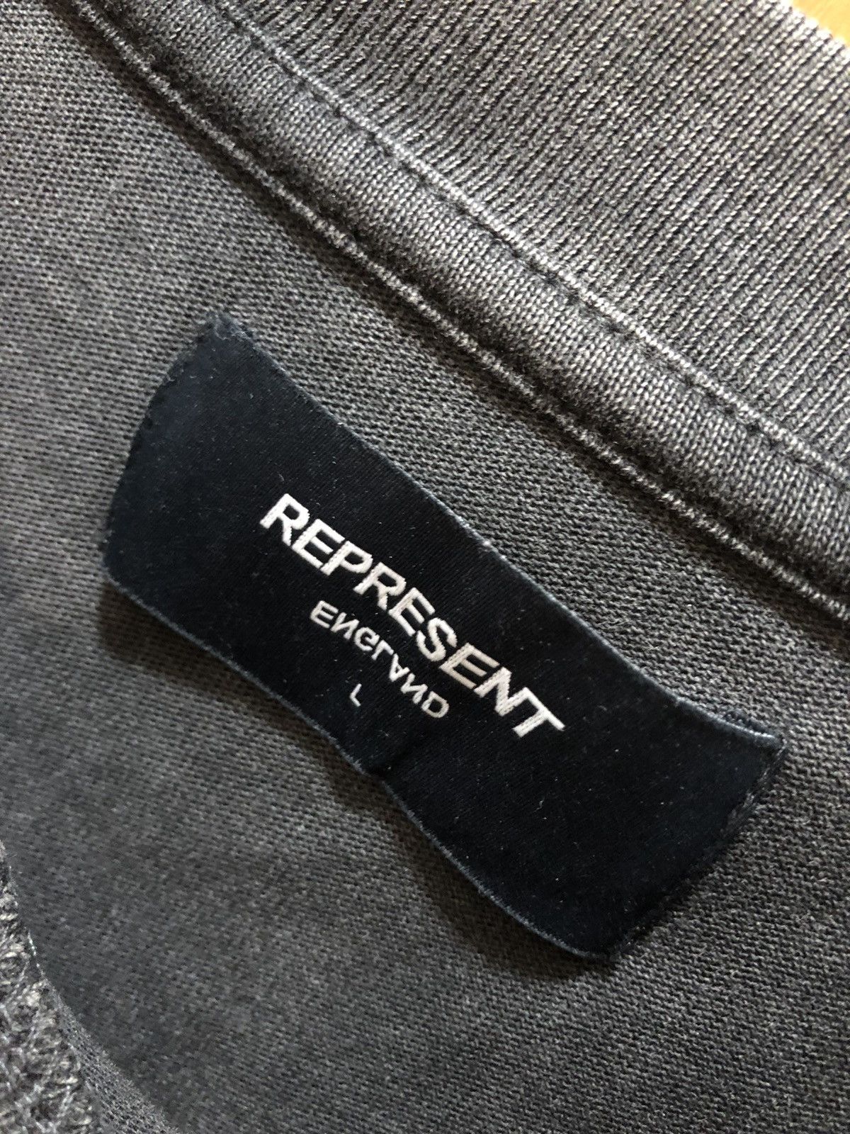 Represent Clo. Represent Clo. Feel The Heat Tee Size US L / EU 52-54 / 3 - 2 Thumbnail