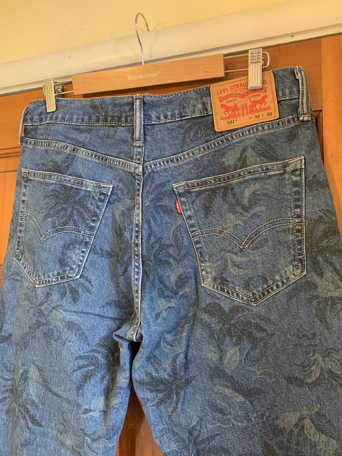 Levi's *RARE* Levi’s 541 Tropical Print Denim Jeans - 32 x 32 Size US 32 / EU 48 - 4 Thumbnail