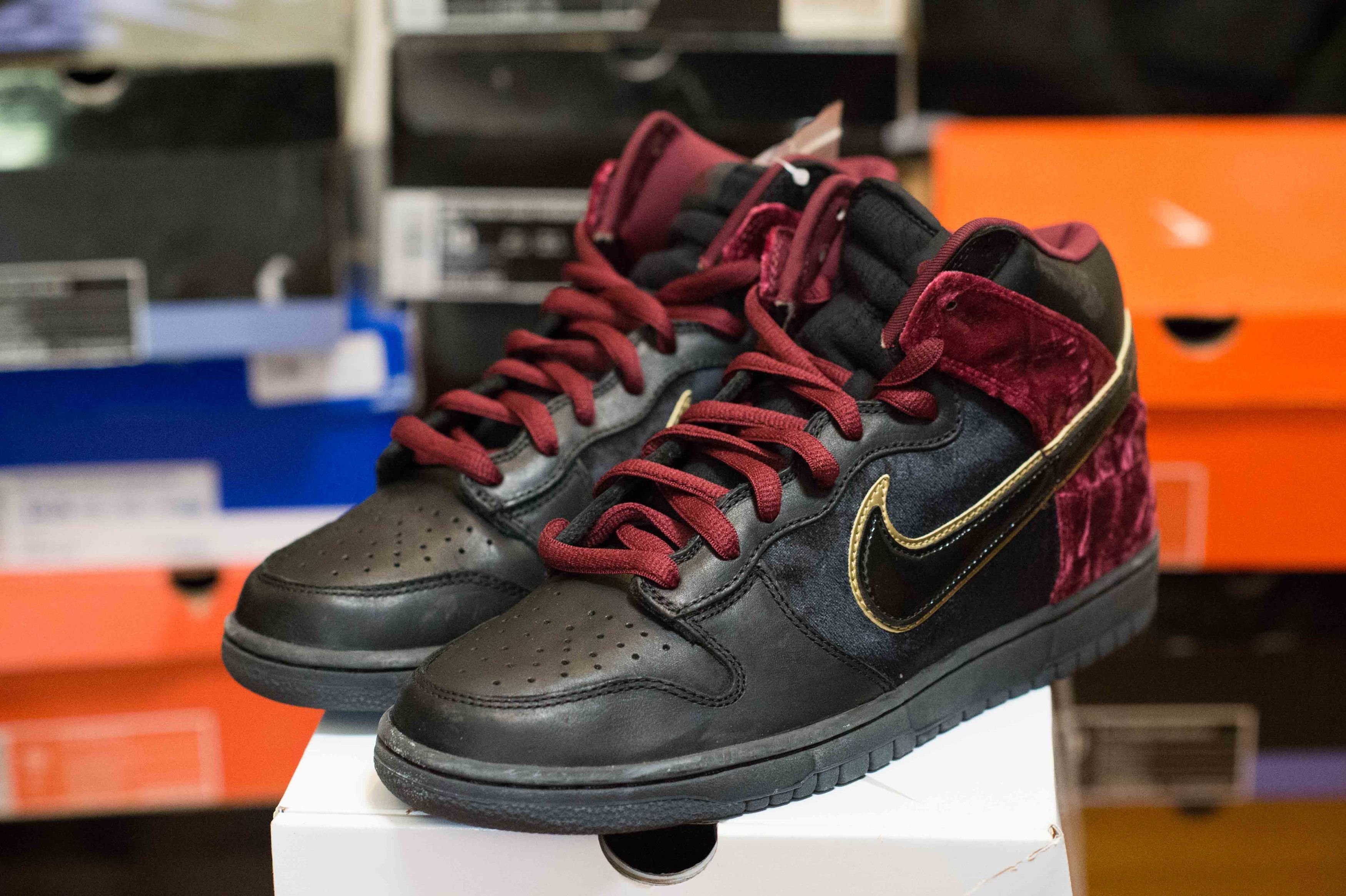 Bloody sunday nike sb online