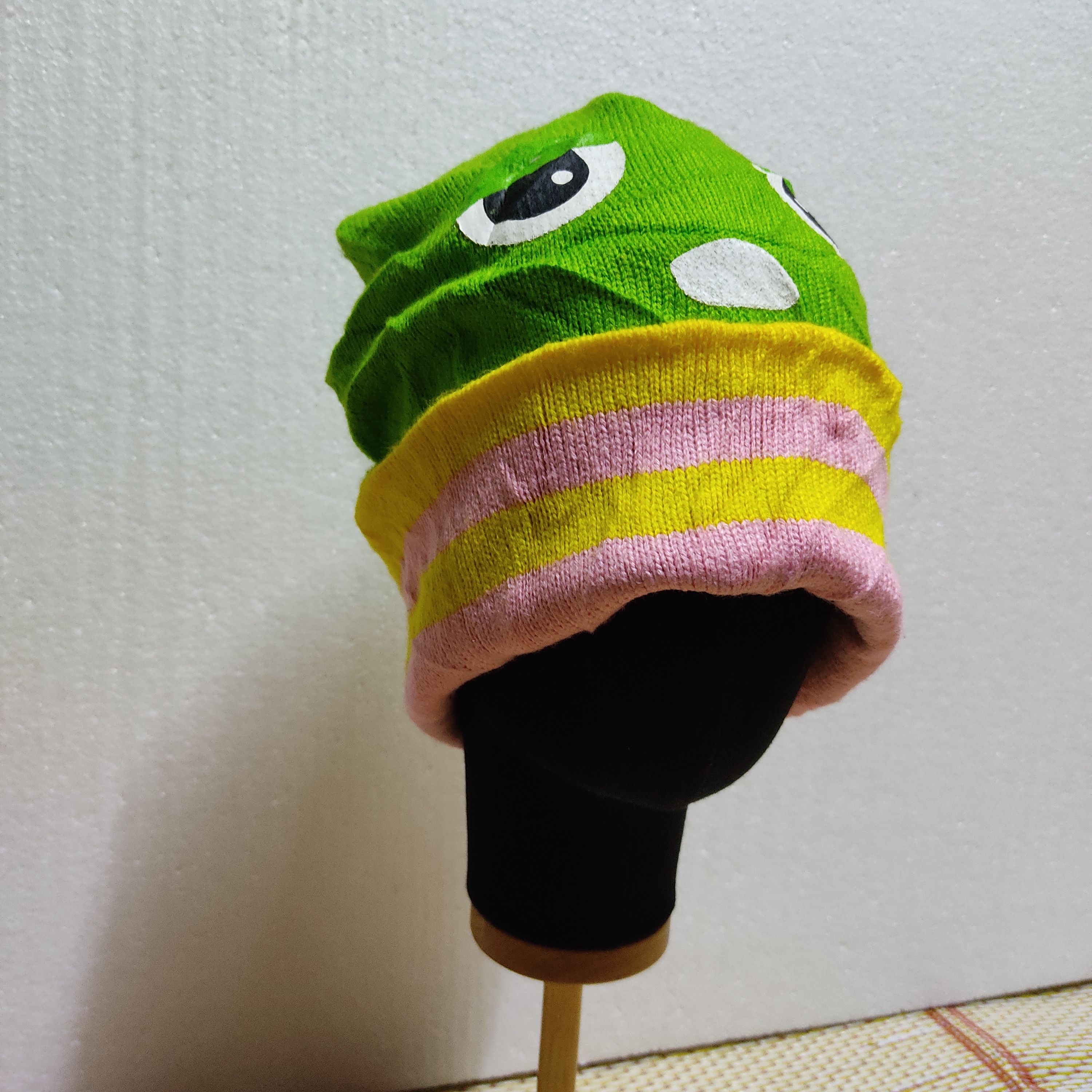 Anime × Japanese Brand Cartoons Gachapin and Mukku Beanie © 2001 Fujitv Kids Size ONE SIZE - 3 Thumbnail