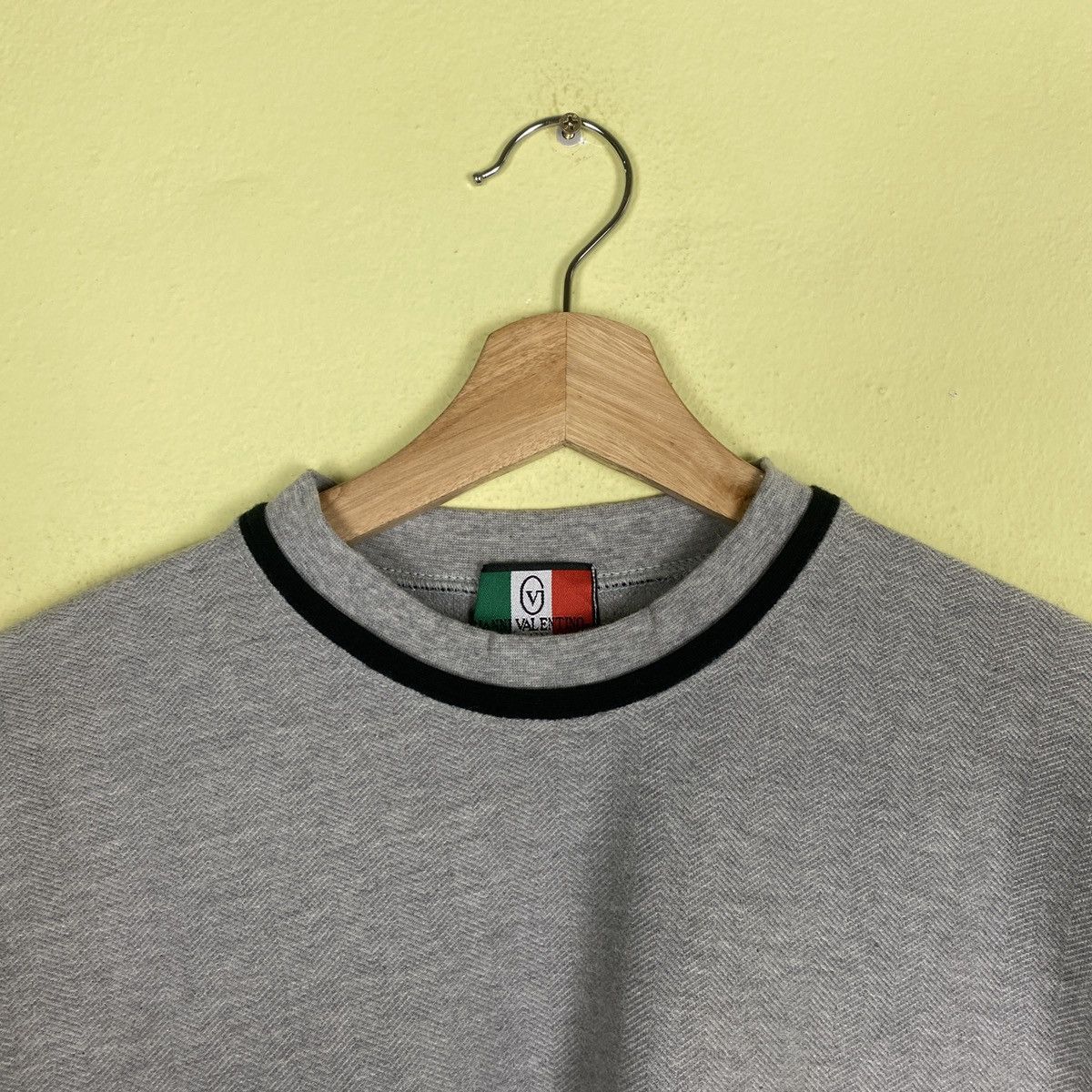 Valentino × Vintage Gianni Valentino Roundneck Single Pocket Tshirt Size US M / EU 48-50 / 2 - 3 Thumbnail