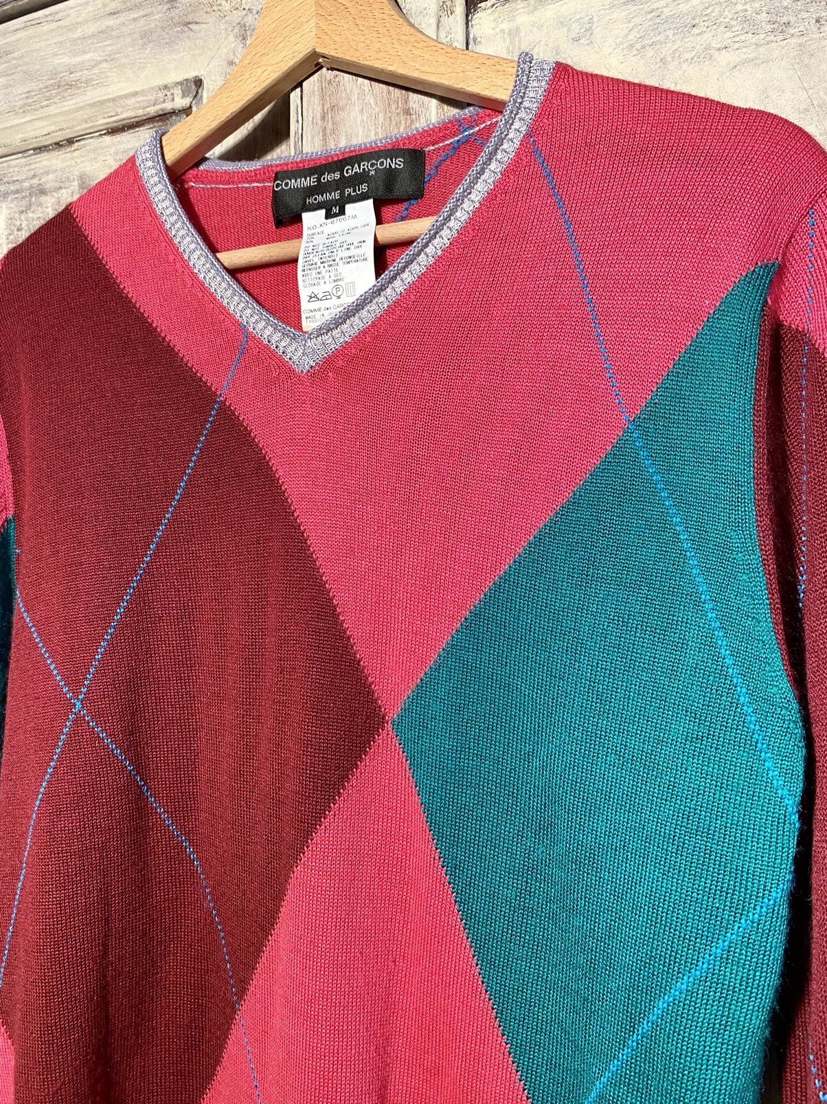 Comme des Garcons Comme des garçons homme plus M fuchsia argyle printed knit Size US M / EU 48-50 / 2 - 9 Thumbnail