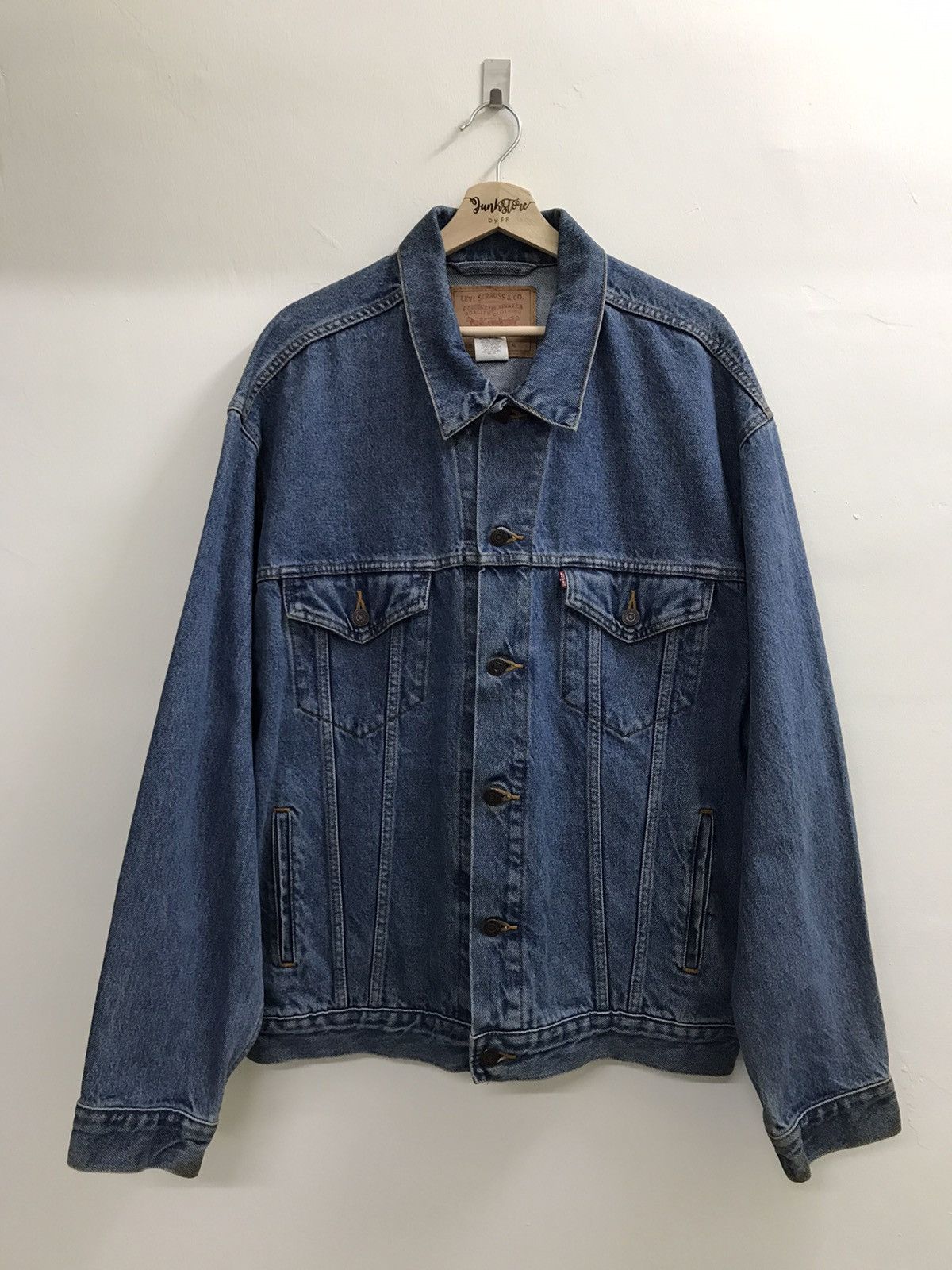 Levi's × Levi's Vintage Clothing × Vintage Vintage Levis Denim Trucker Jacket Size US XL / EU 56 / 4 - 1 Thumbnail